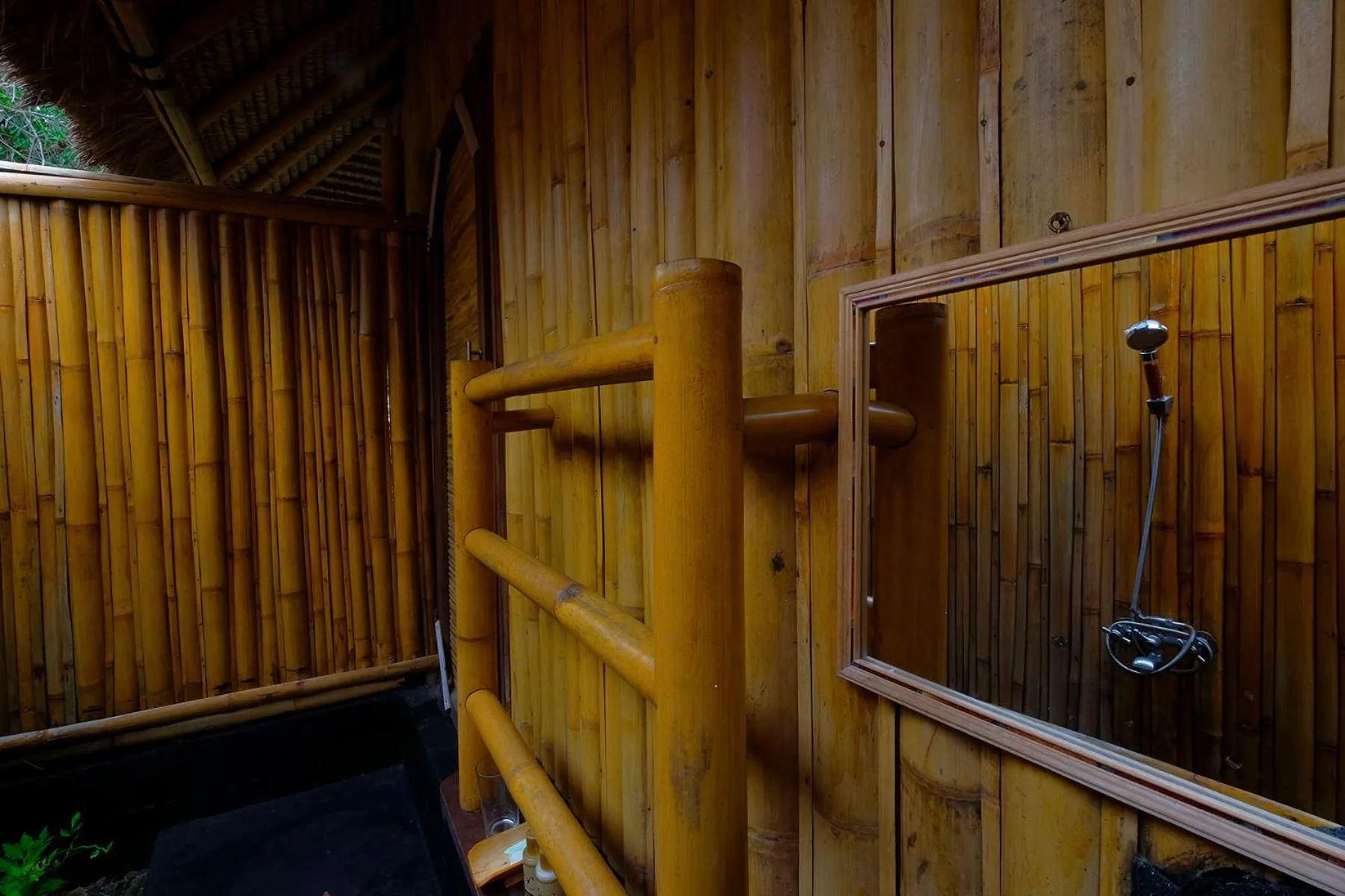 Bathroom in Rinjani Beach Eco Resort