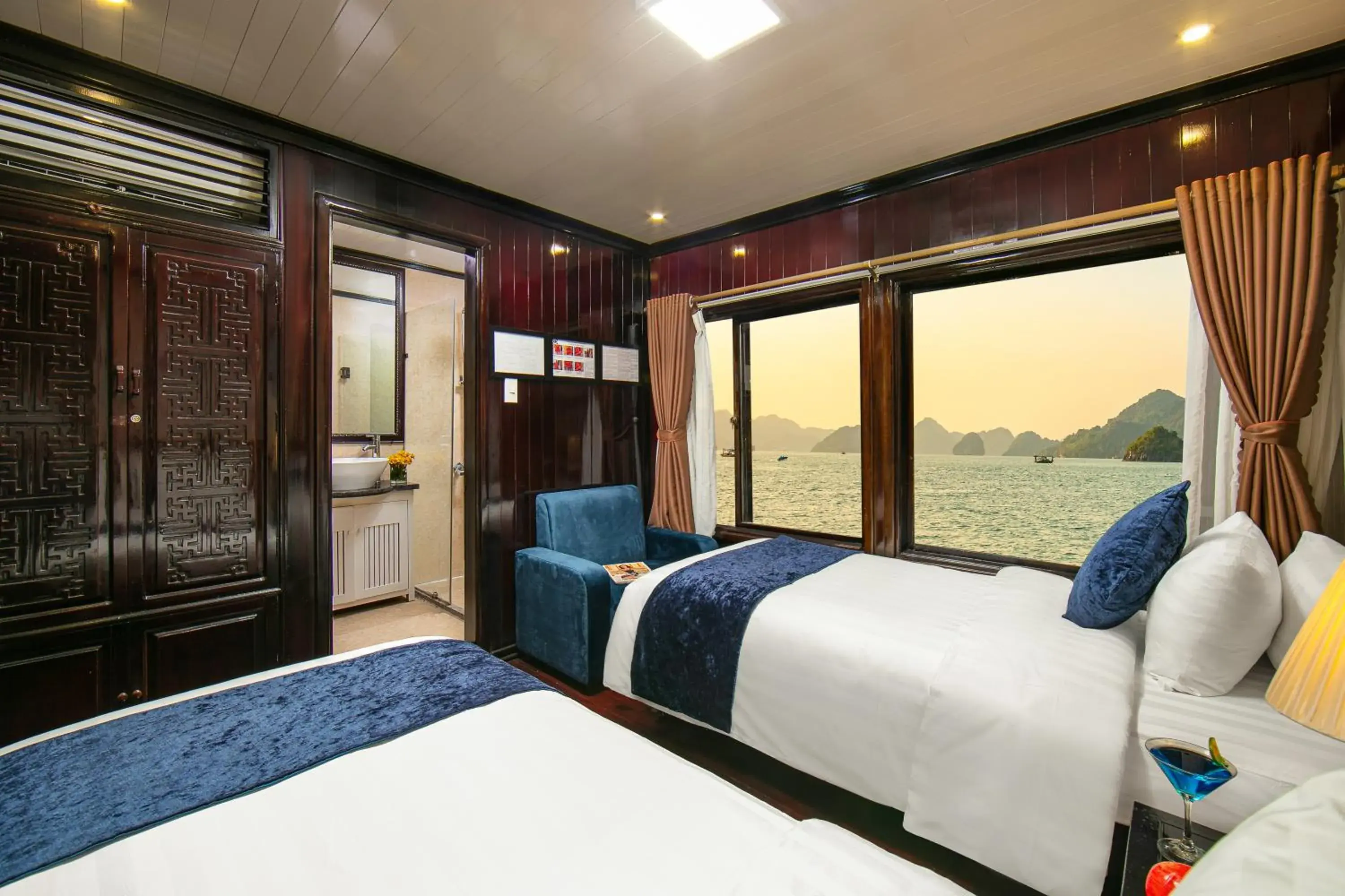 Double or Twin Room - 2 Days 1 Night in Halong Fantasea Cruise Double or Twin Room - 2 Days 1 Night in Halong Fantasea Cruise