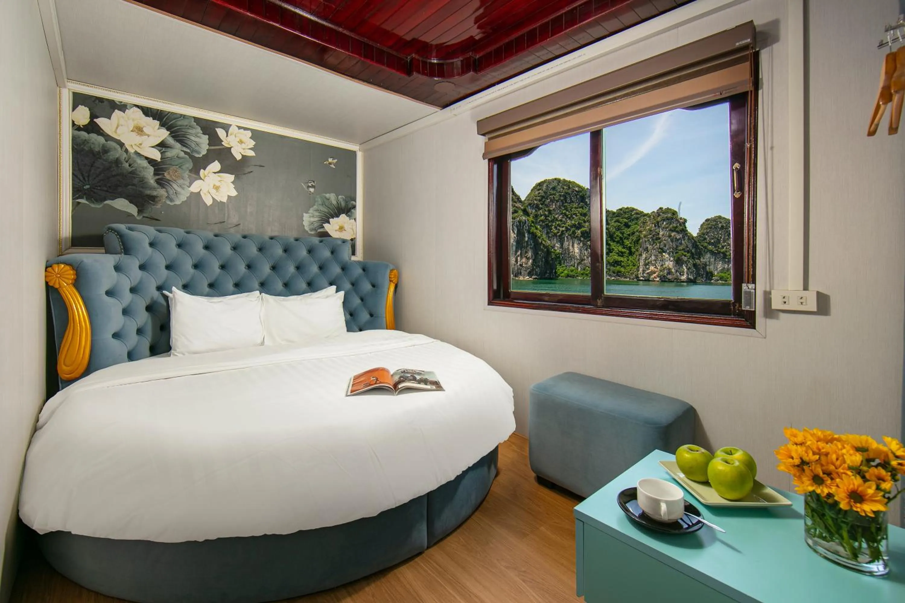 Bedroom, Bed in Halong Fantasea Cruise