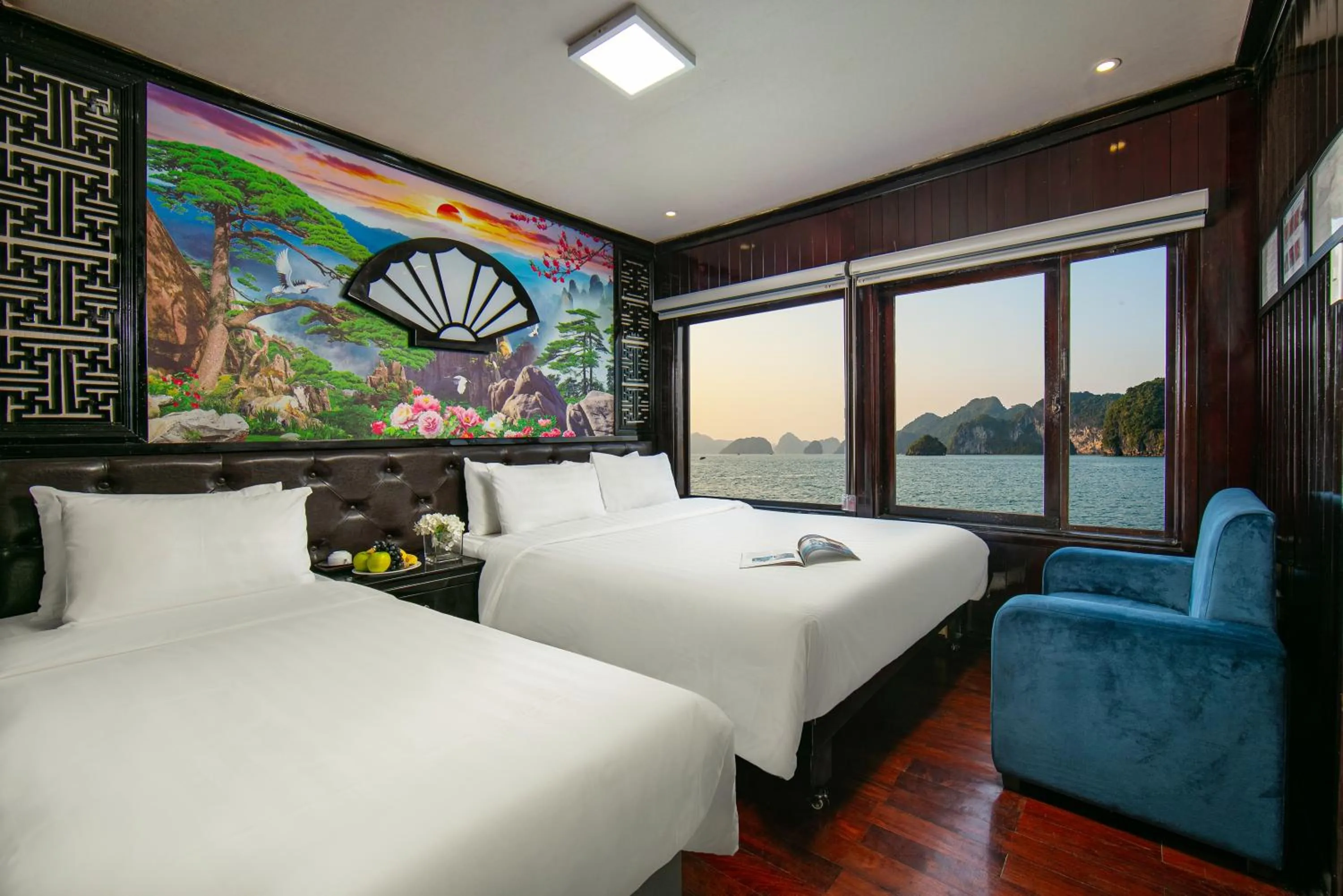 Bedroom, Bed in Halong Fantasea Cruise