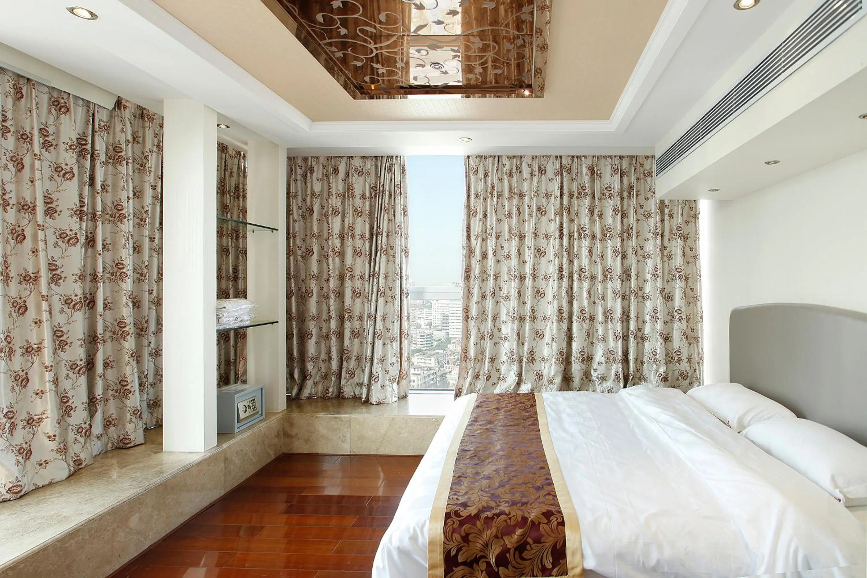 Other, Bed in Louidon Mega Apartment Of Kam Rueng Plaza - Sunshine Apartment