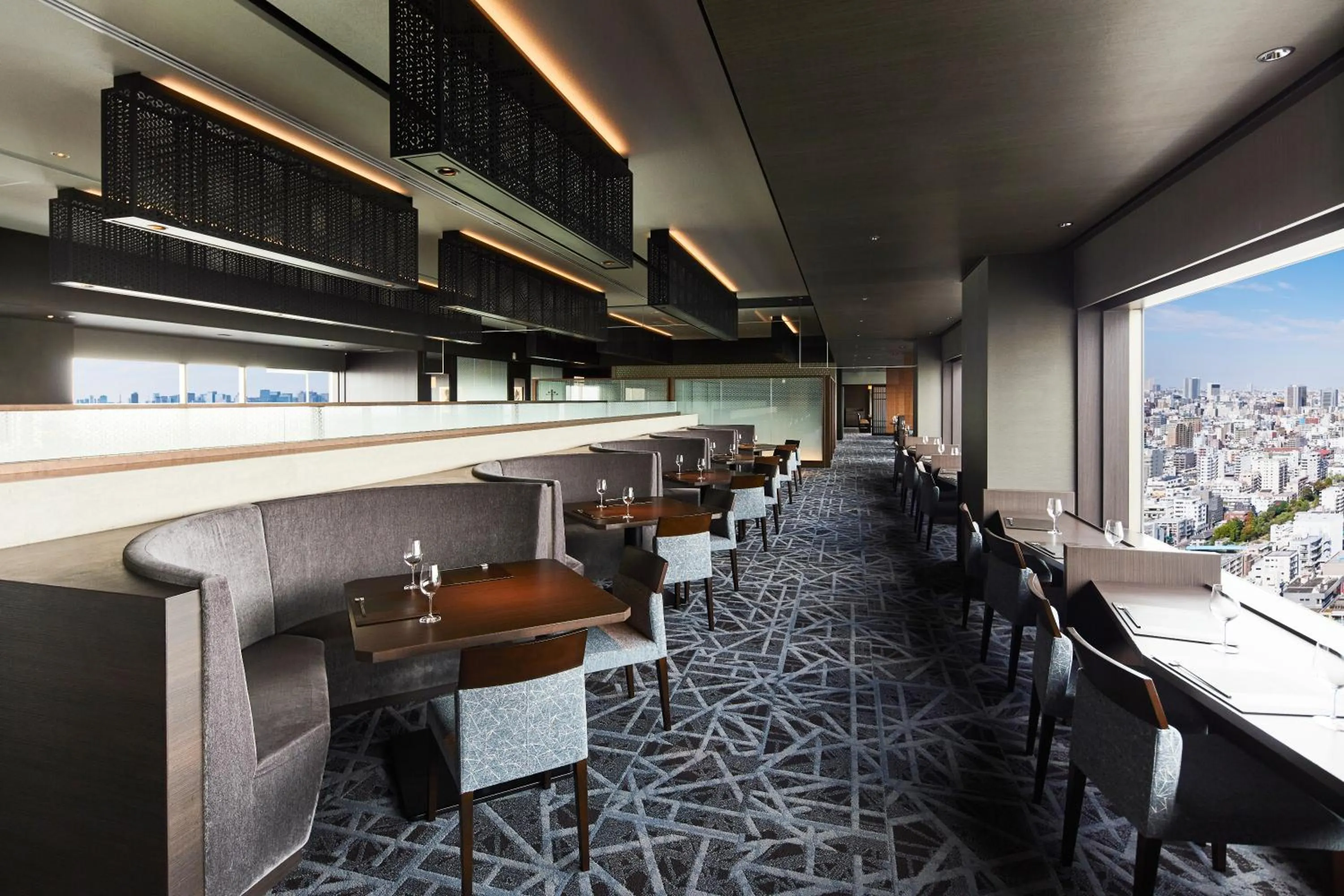 Restaurant/places to eat in Tobu Hotel Levant Tokyo