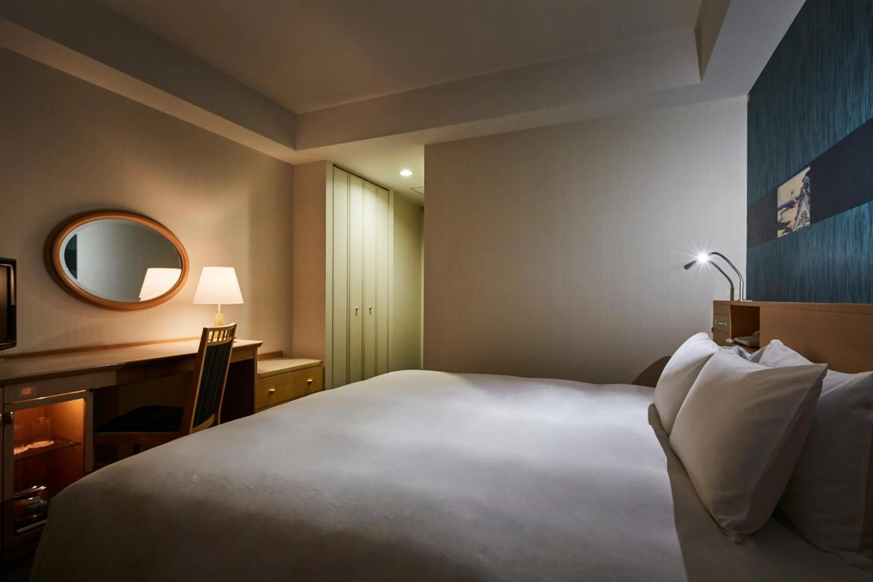 Photo of the whole room, Bed in Tobu Hotel Levant Tokyo