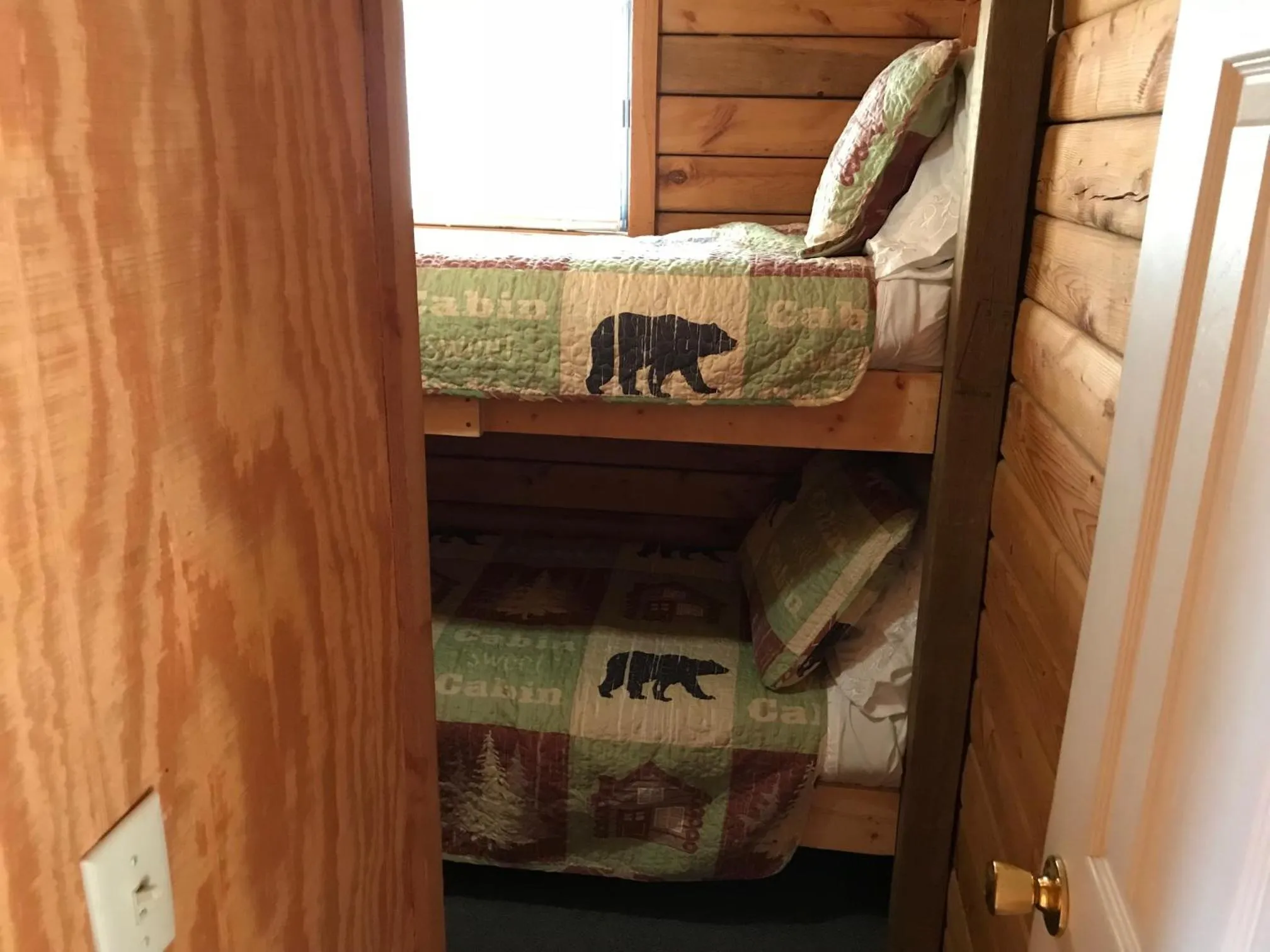 Grandview Cabins & RV Resort