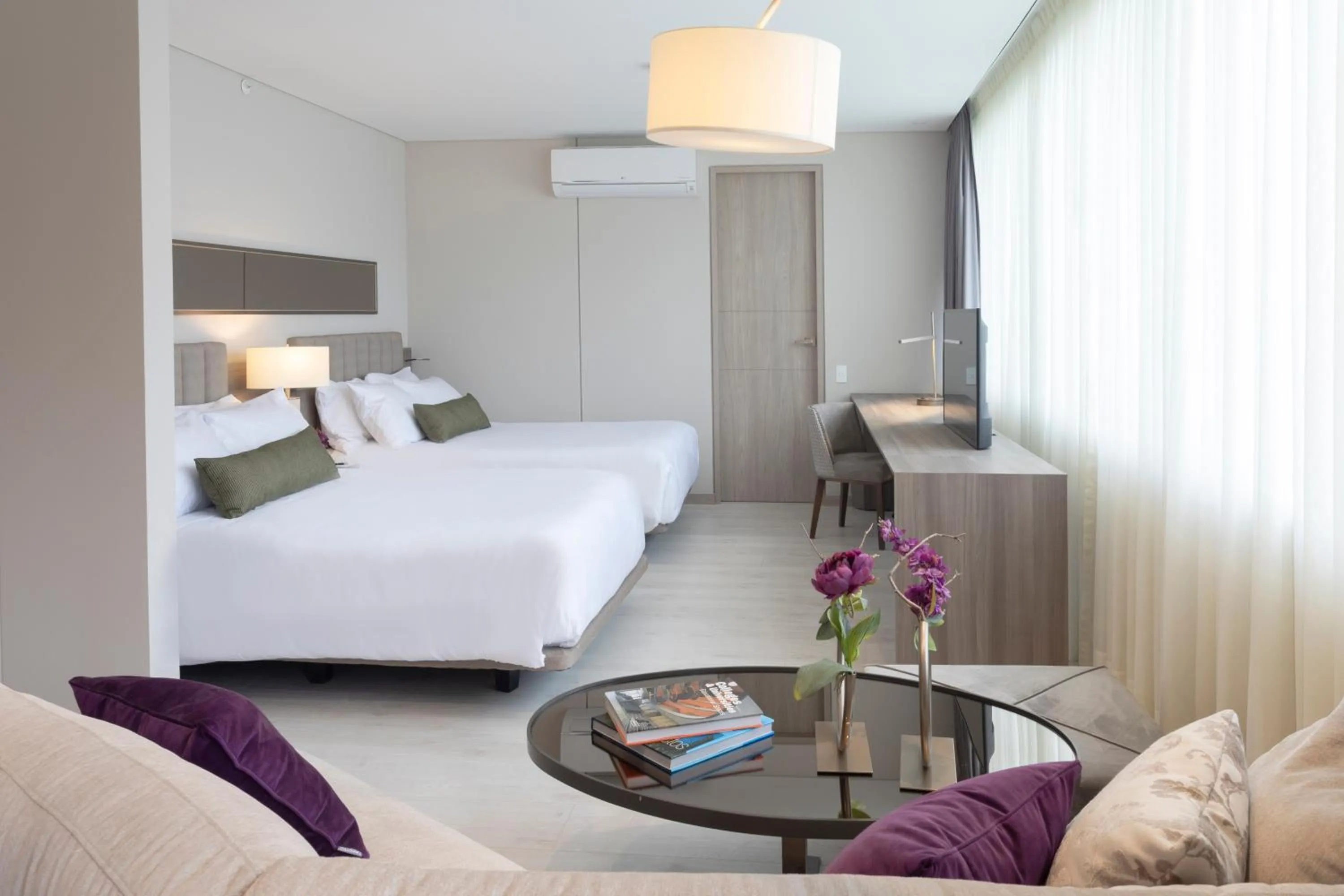 Bedroom, Bed in Hotel York Luxury Suites Medellin by Preferred