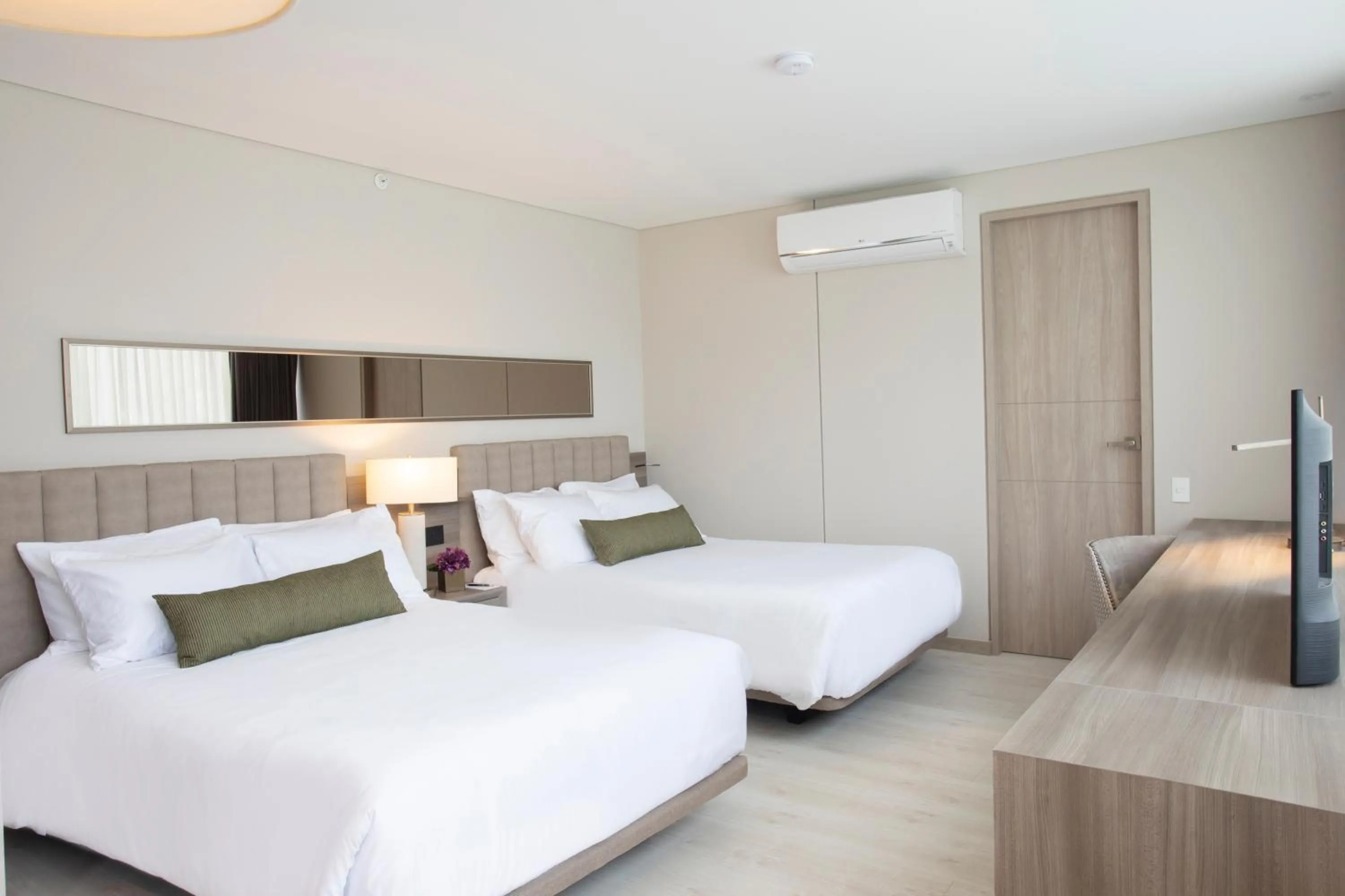 Bedroom, Bed in Hotel York Luxury Suites Medellin by Preferred