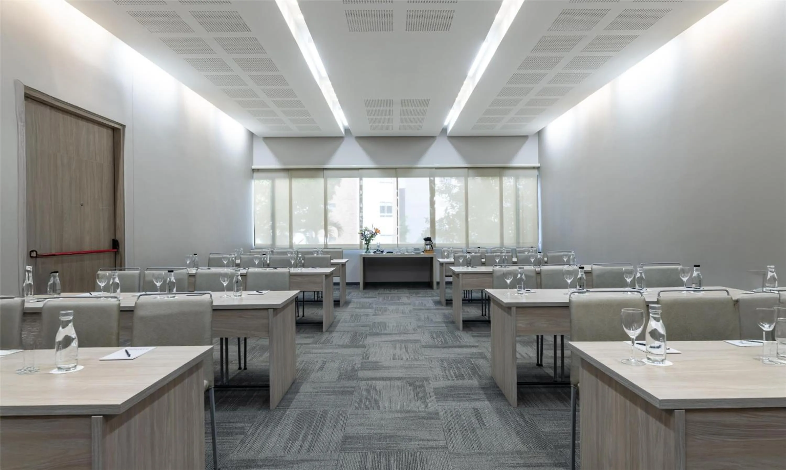 Meeting/conference room in York Medellin, Curio Collection by Hilton