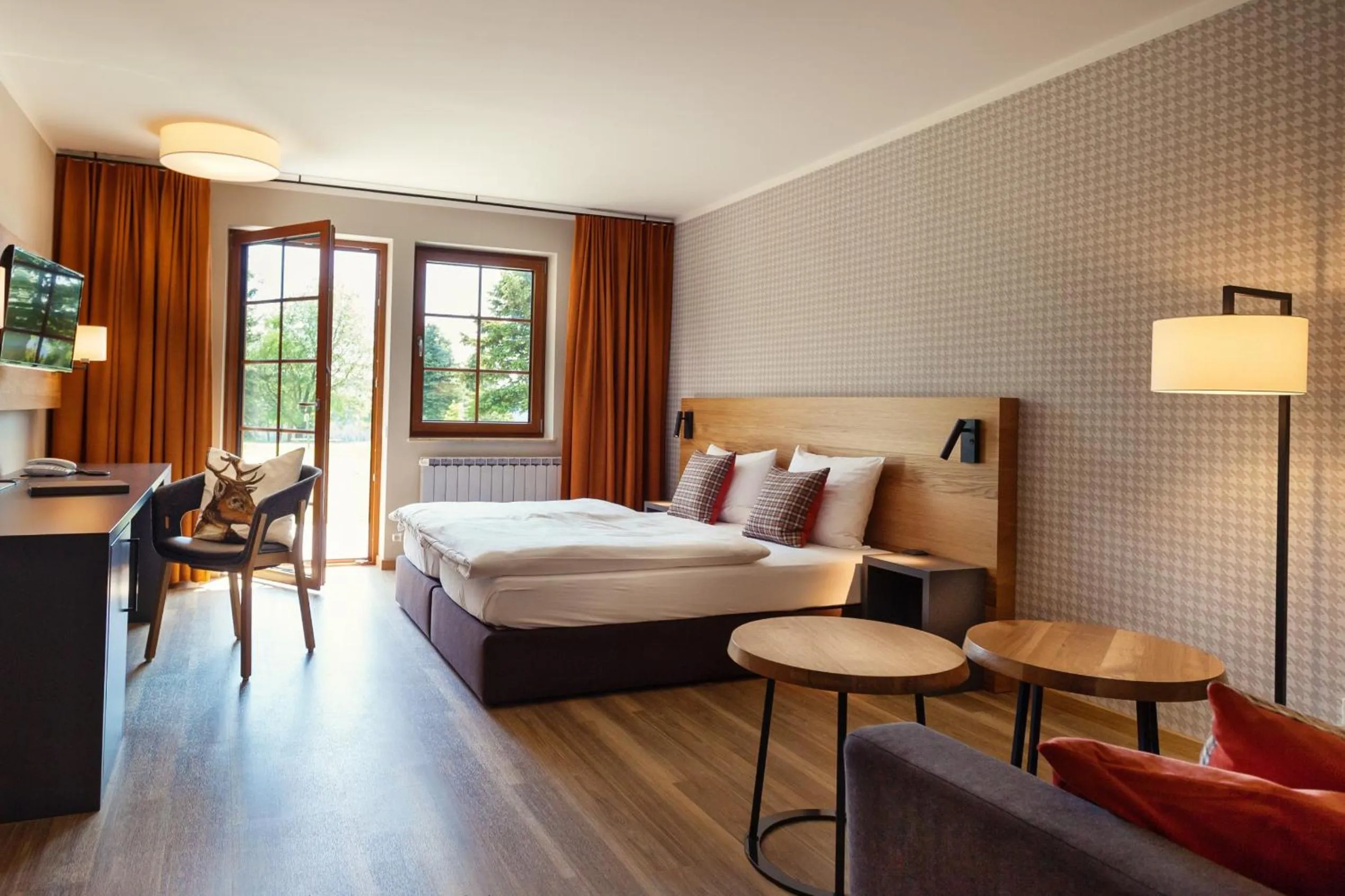 Photo of the whole room, Bed in Waldhotel Kreuztanne