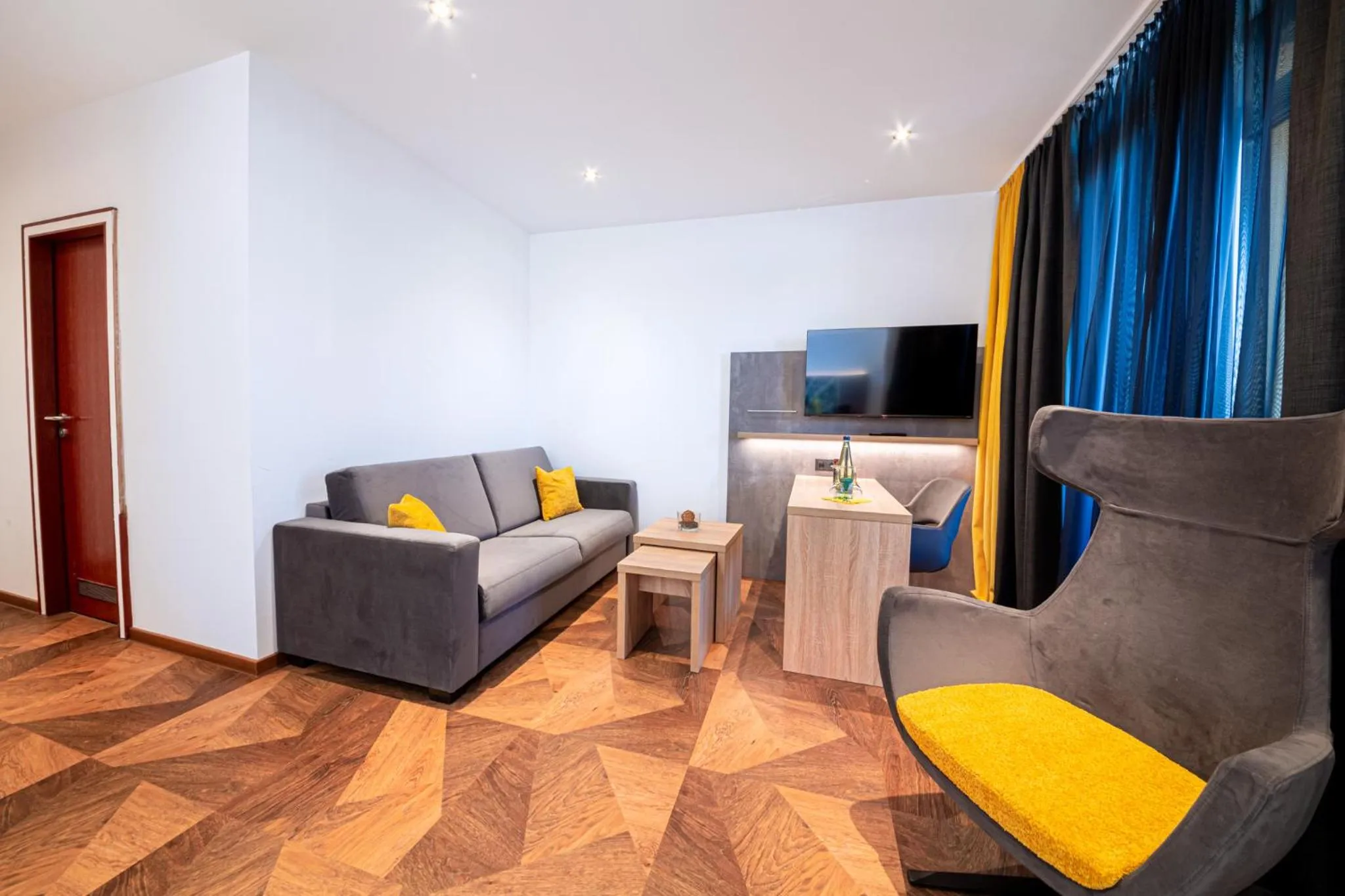 TV and multimedia in Arotel Best living Nürnberg