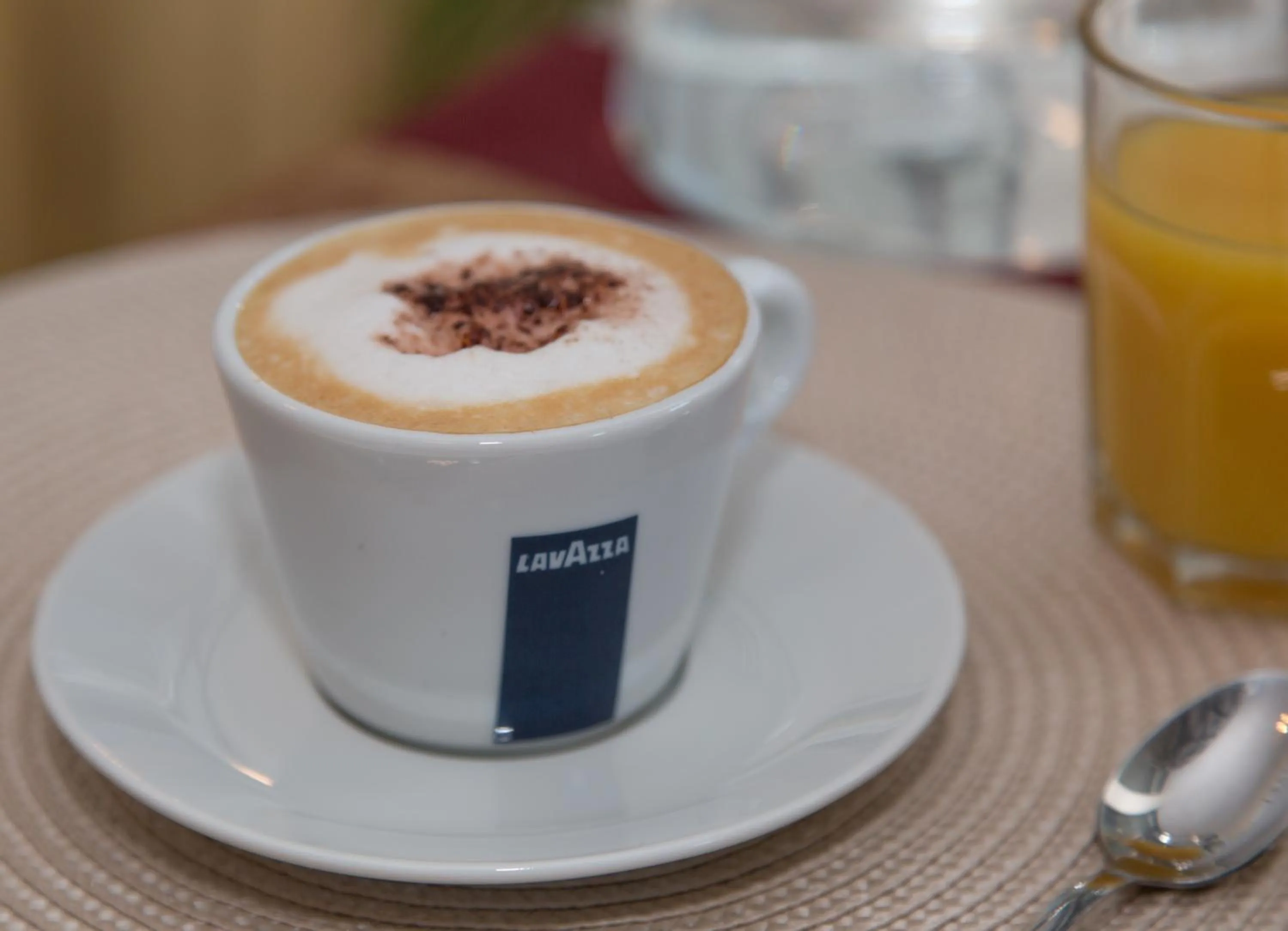 Breakfast in Hotel Chalet del Lago