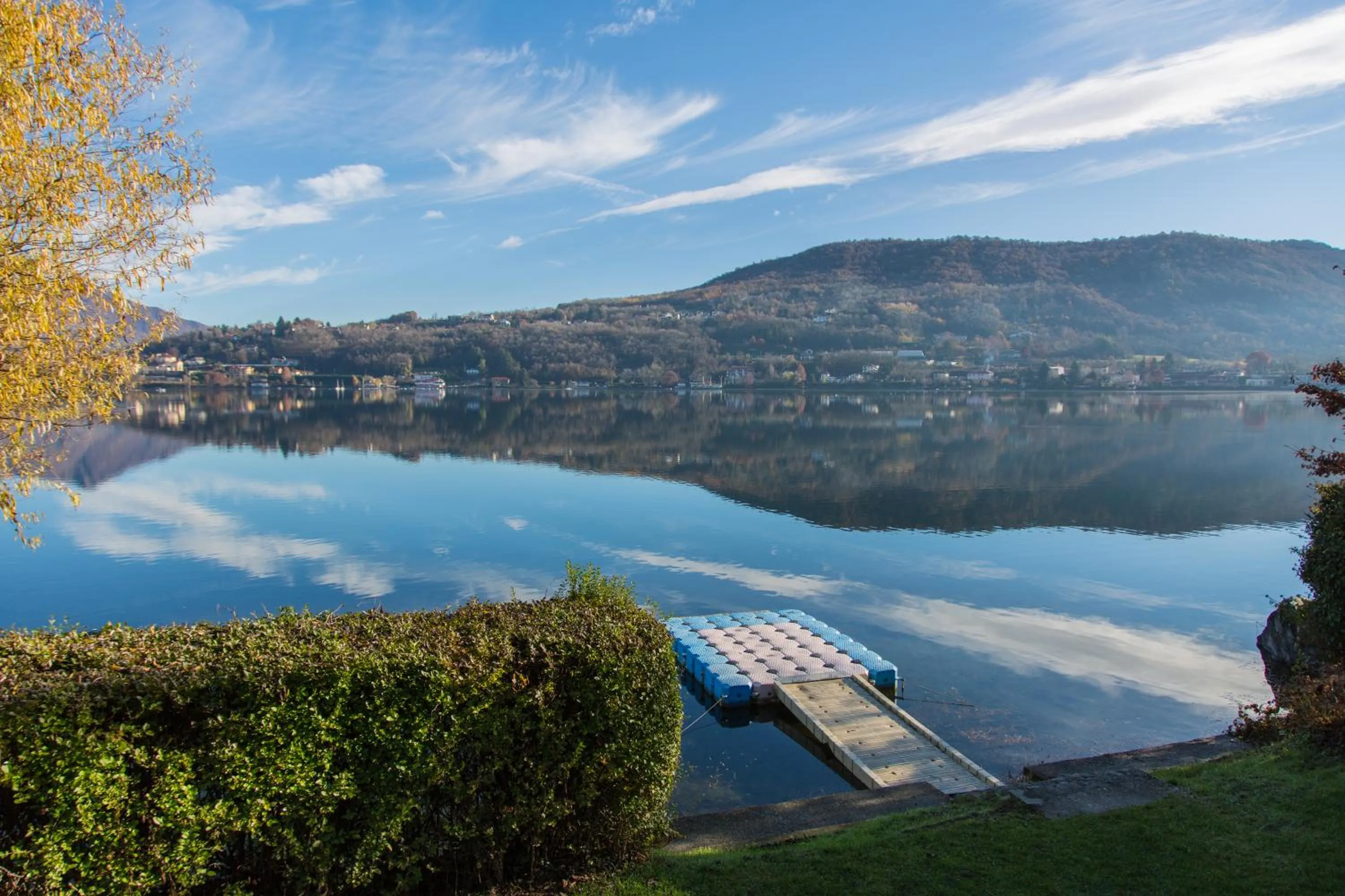 Garden view in Hotel Chalet del Lago