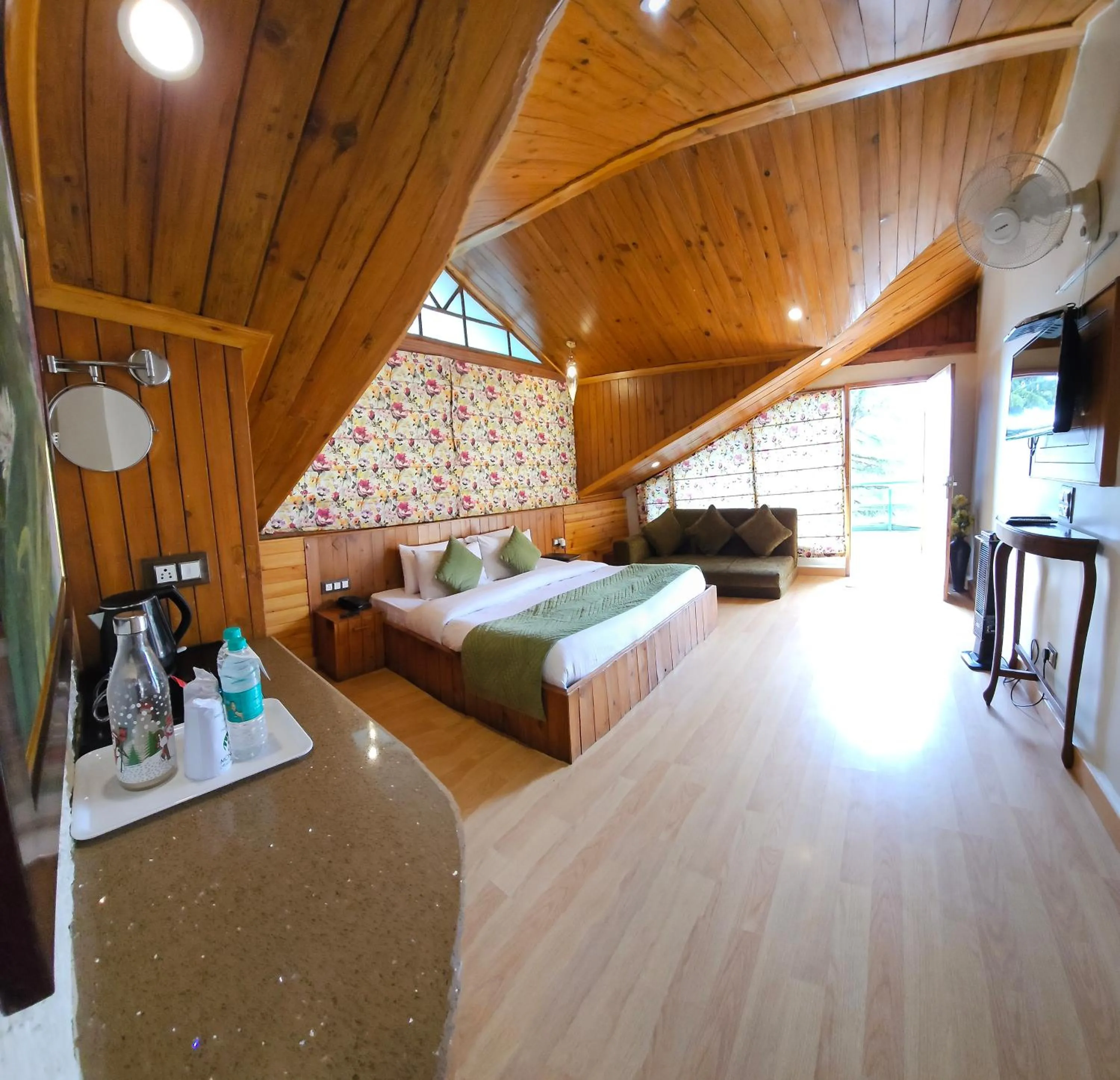 Bedroom, Bed in Mongas Hotel & Resort