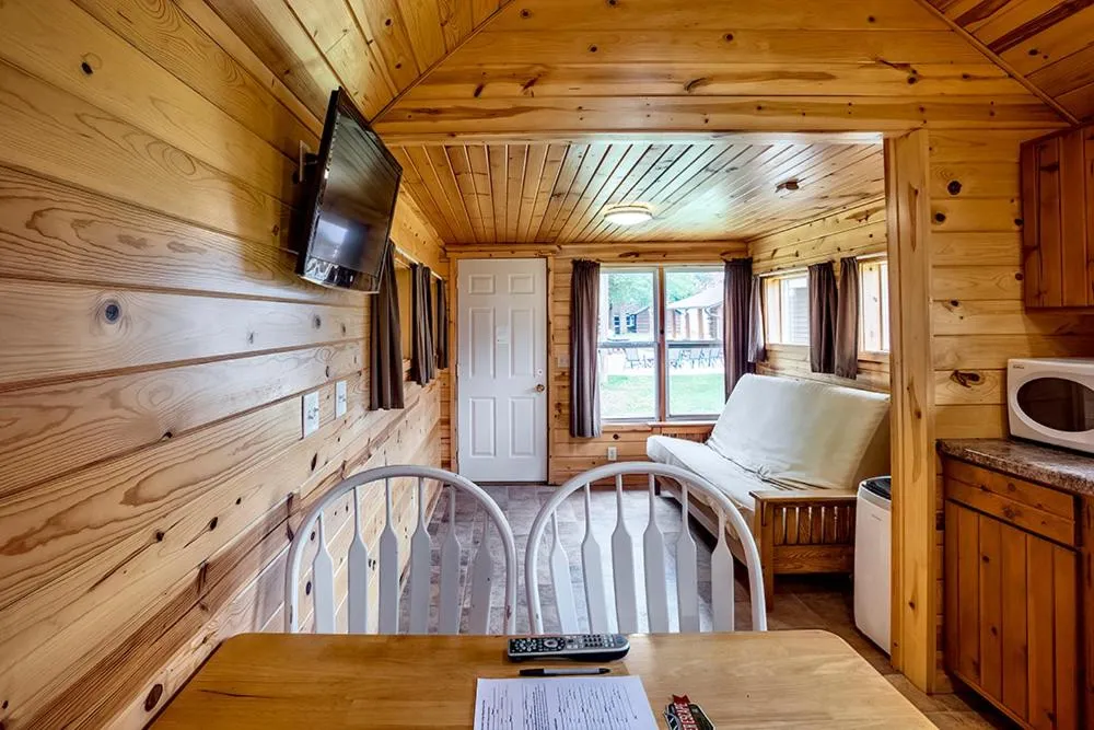 Big River Escape Riverside Cabins