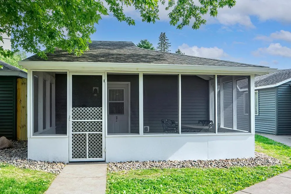 Big River Escape Riverside Cabins