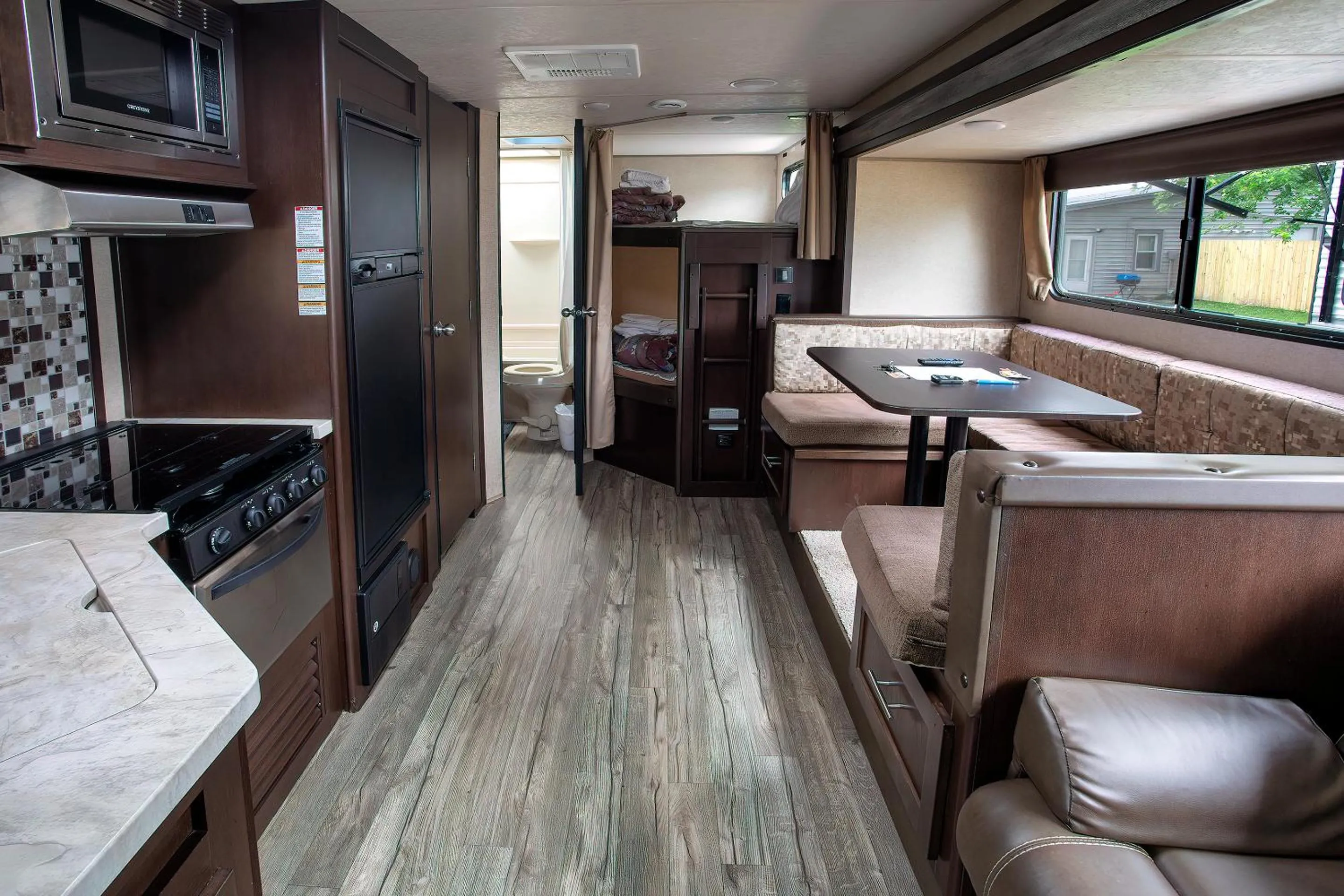 Kitchen or kitchenette in Big River Escape Riverside Cabins