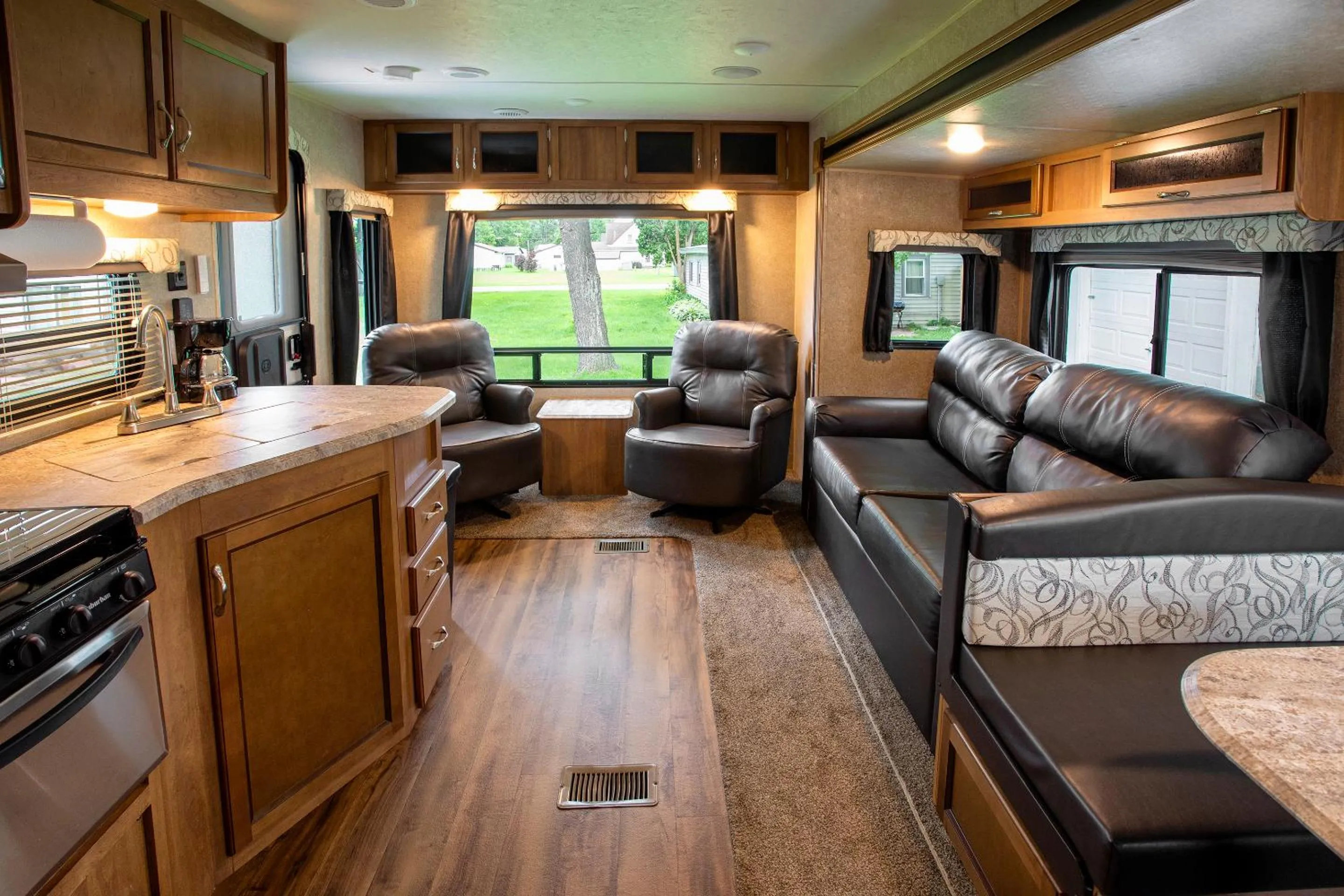 Living room in Big River Escape Riverside Cabins