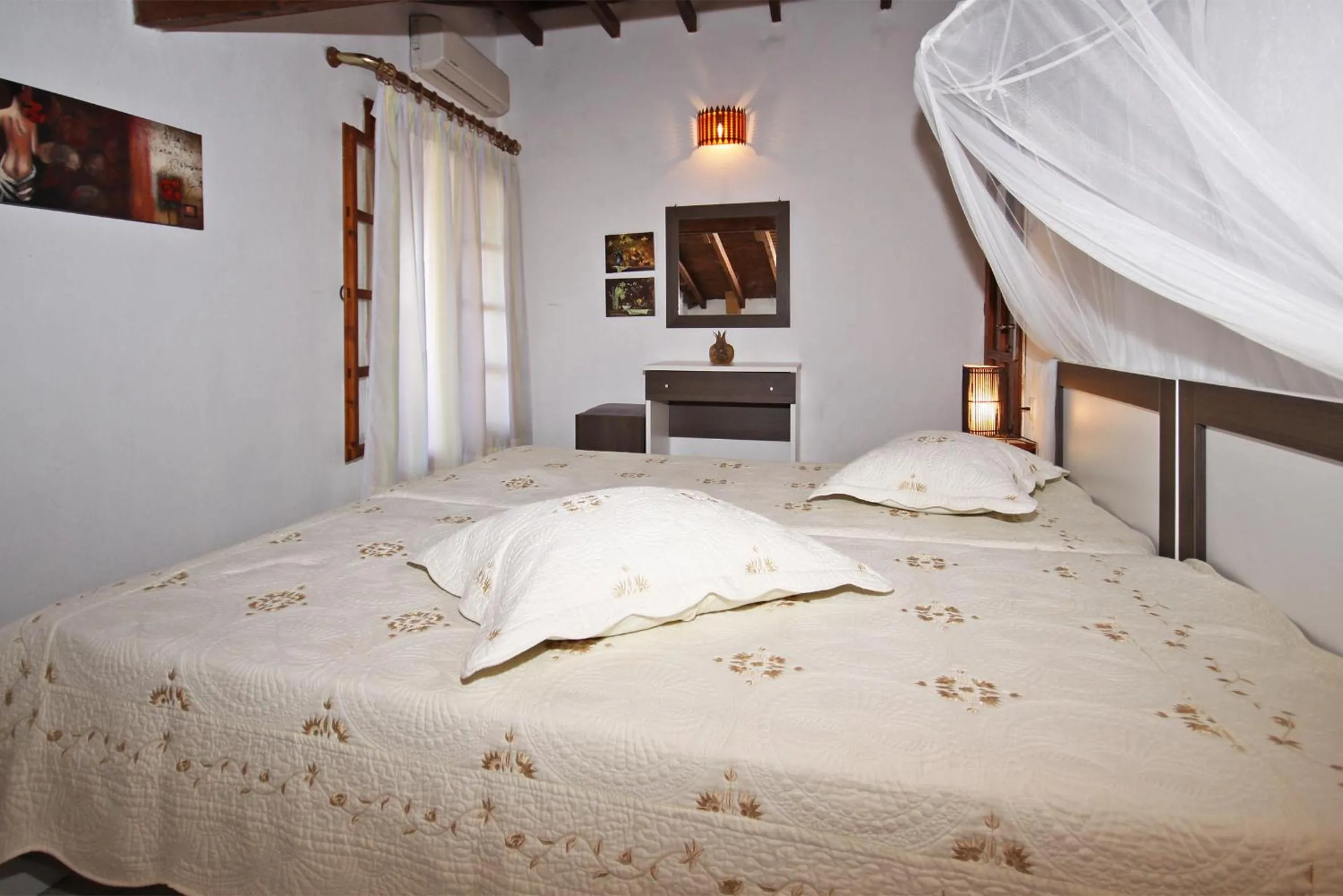 Bedroom, Bed in Villa Angela