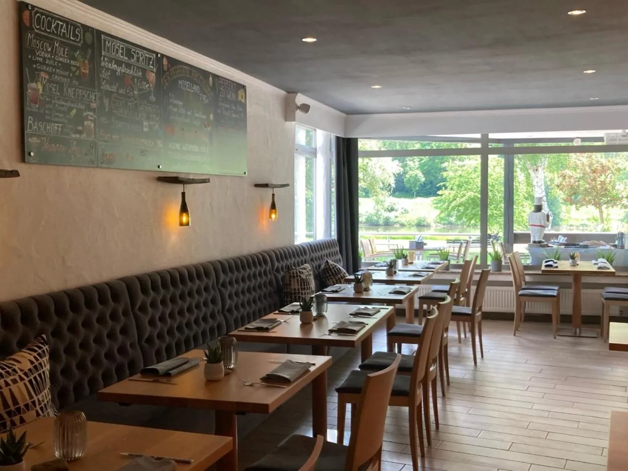 Restaurant/places to eat in Hotel-Fritz