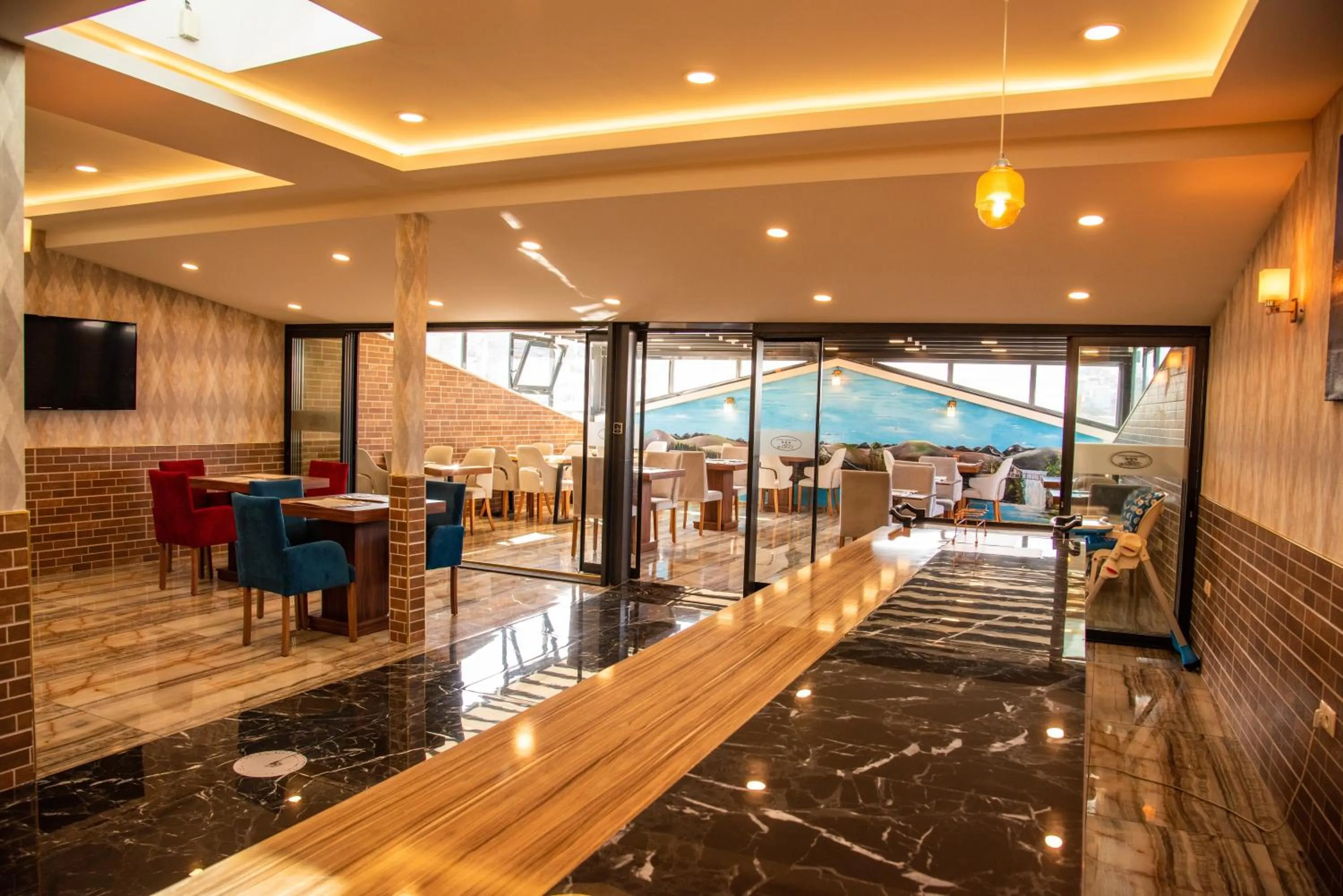Restaurant/places to eat in Deryaman Hotel Trabzon