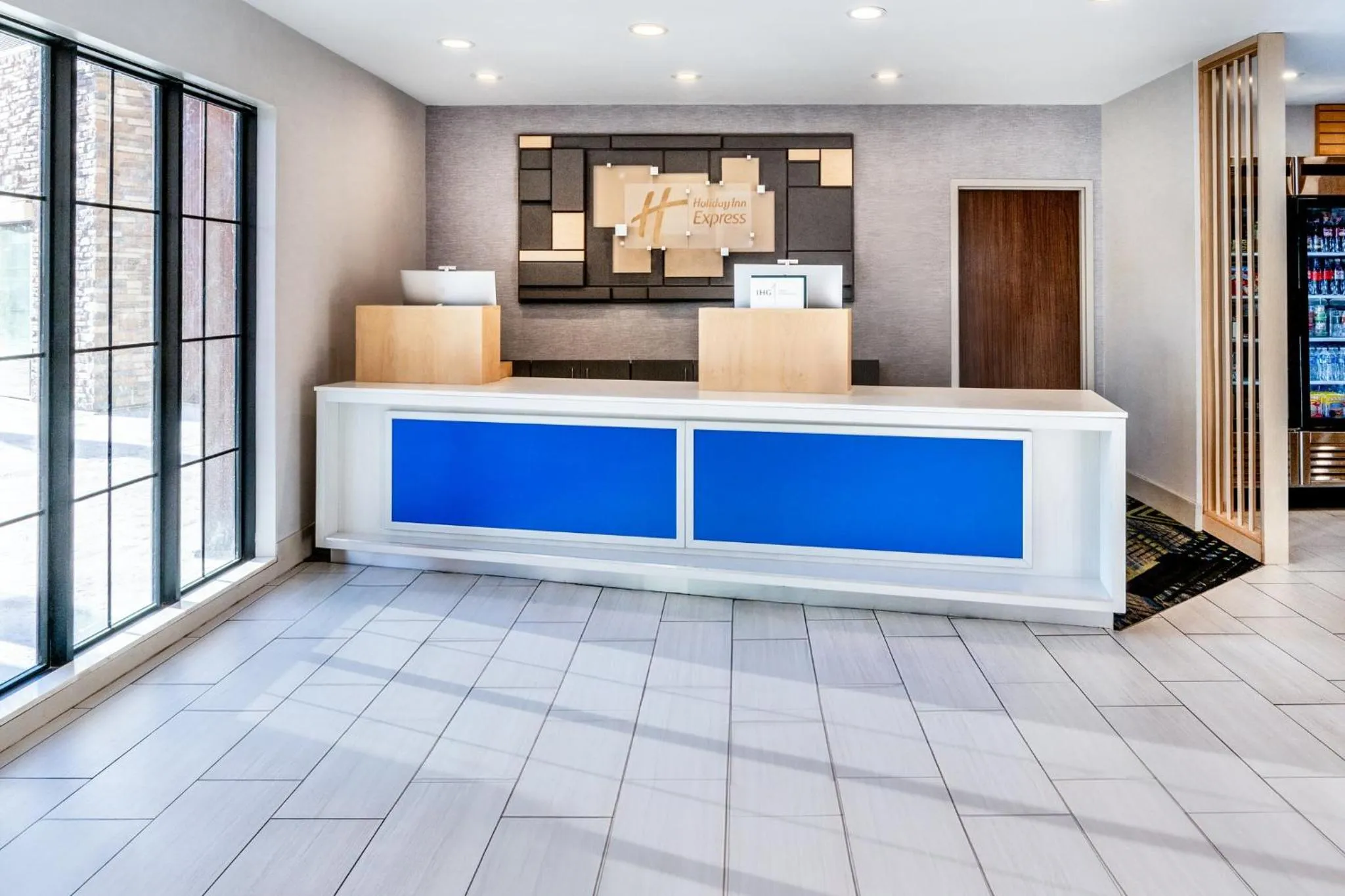 Property building in Holiday Inn Express Durango Downtown- Animas River