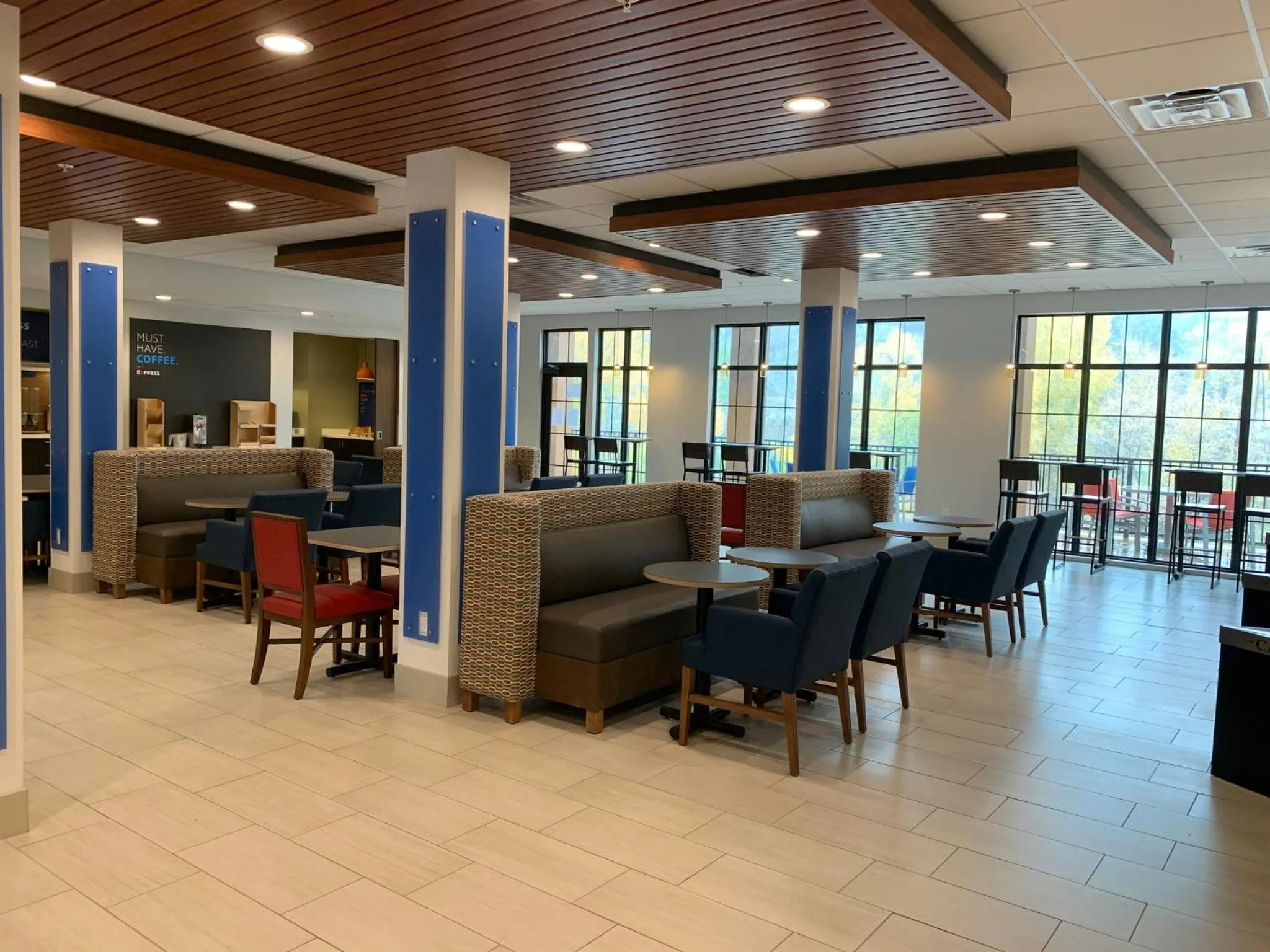 Breakfast in Holiday Inn Express Durango Downtown- Animas River