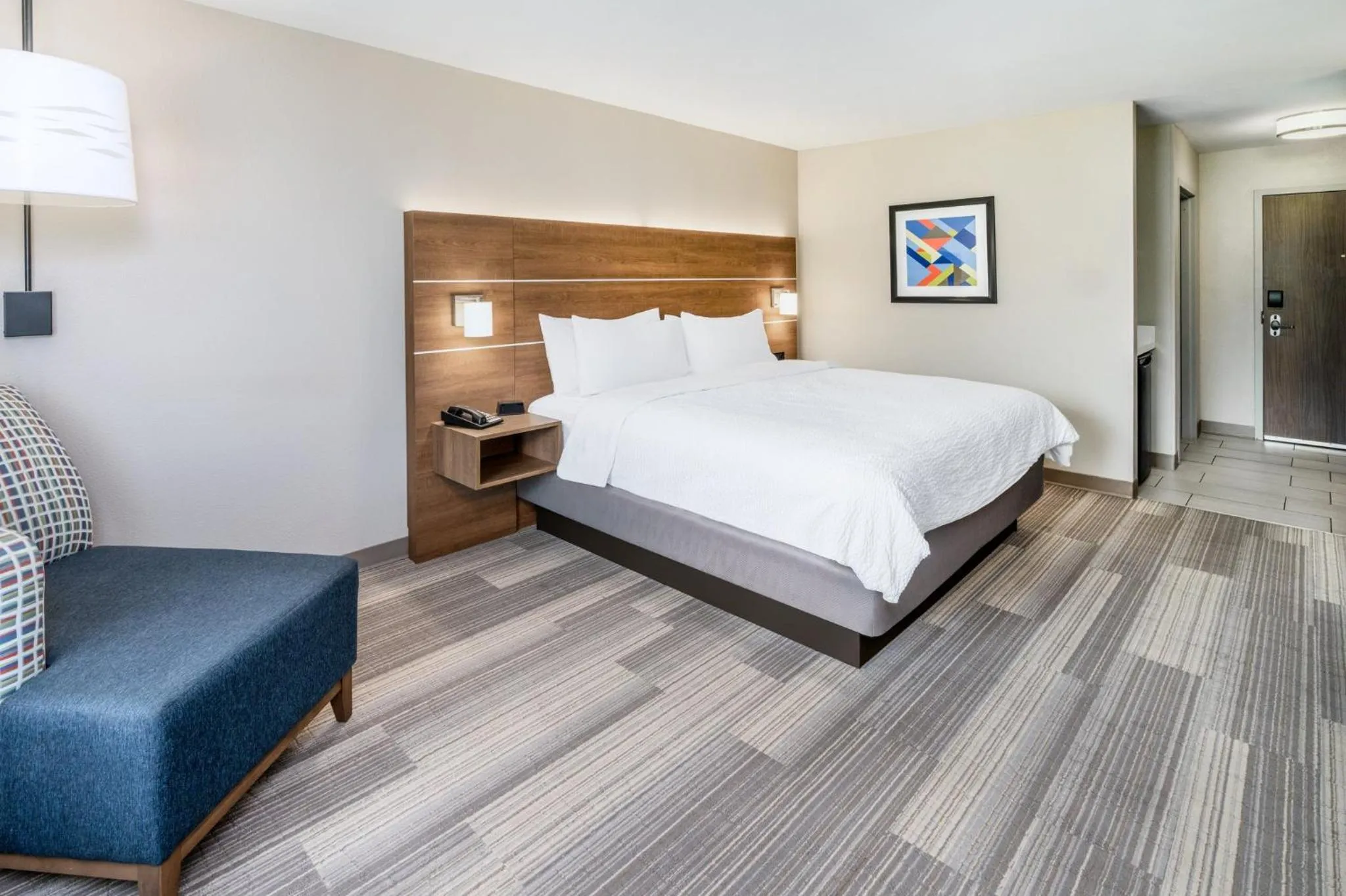 Photo of the whole room, Bed in Holiday Inn Express Durango Downtown- Animas River