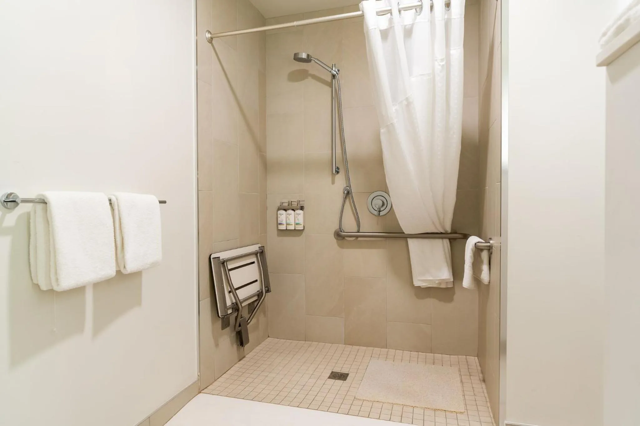 Photo of the whole room in Holiday Inn Express & Suites - Edmonton SW – Windermere by IHG