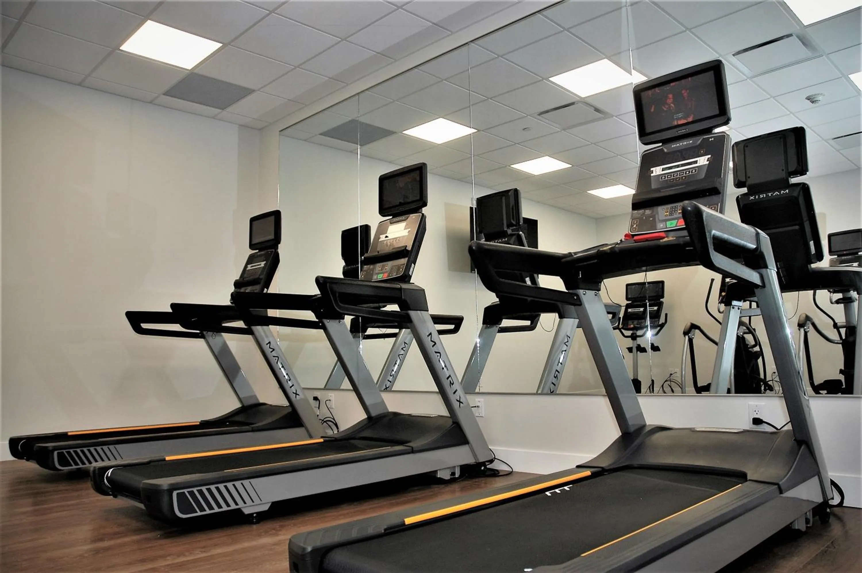 Fitness centre/facilities in Holiday Inn Express & Suites - Edmonton SW – Windermere by IHG