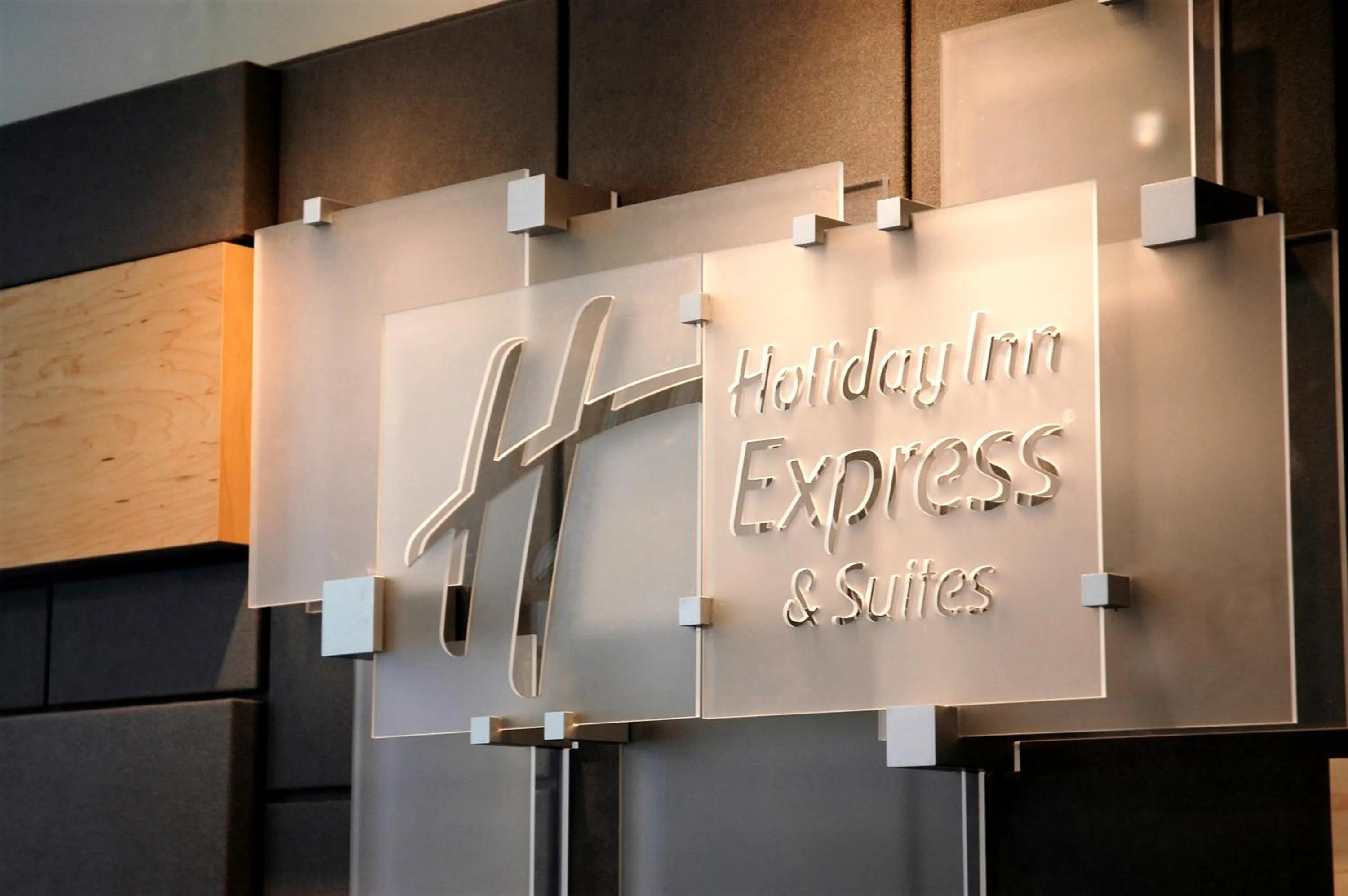 Holiday Inn Express & Suites - Edmonton SW – Windermere by IHG