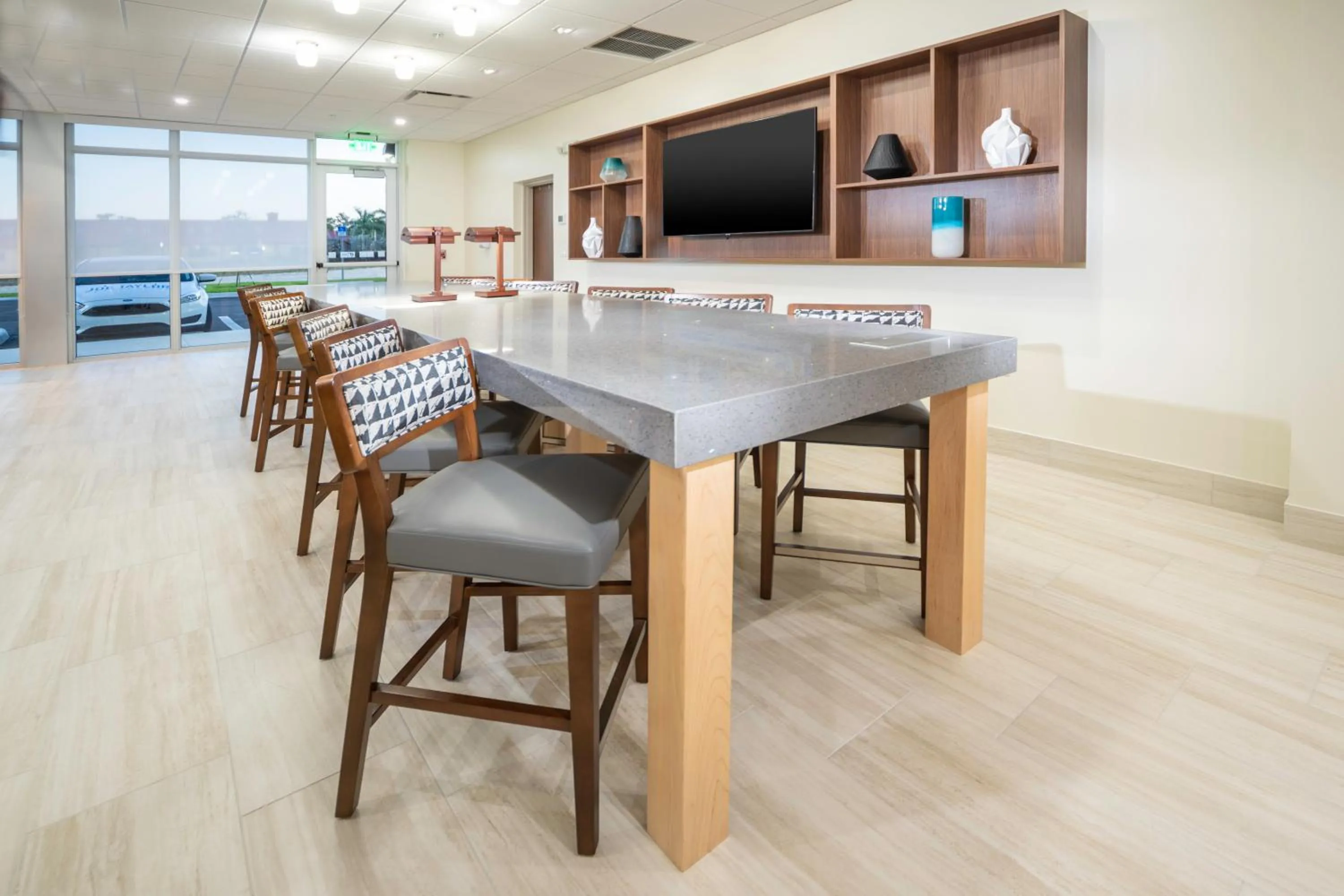 Breakfast in Holiday Inn Express & Suites - Fort Myers Airport by IHG