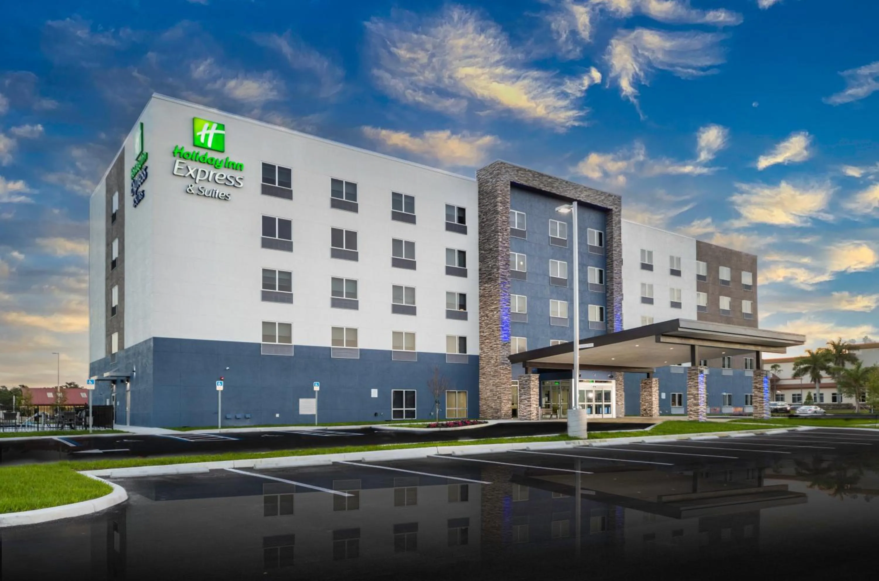 Property building in Holiday Inn Express & Suites - Fort Myers Airport by IHG