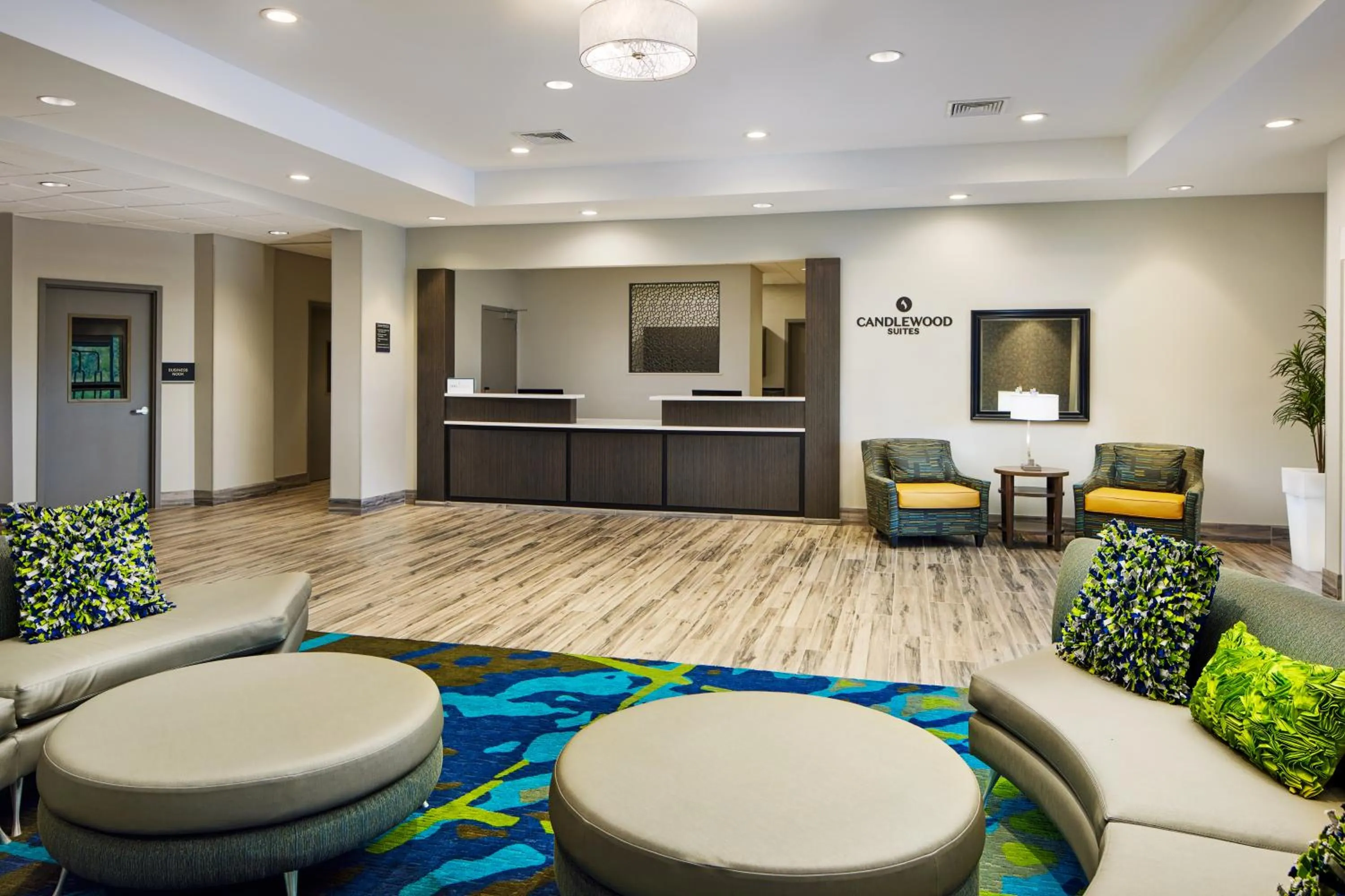 Lobby or reception in Candlewood Suites - Lebanon by IHG