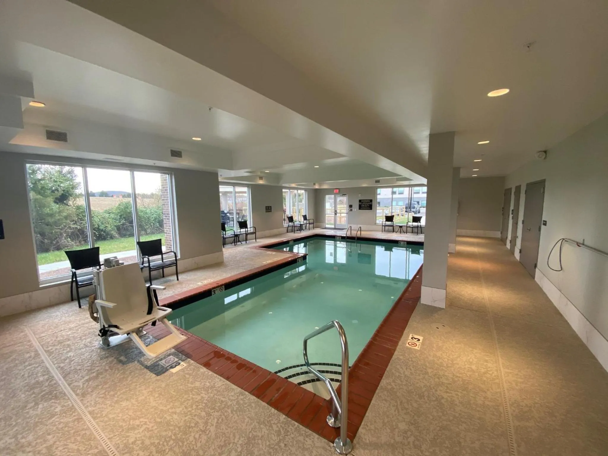 Swimming pool in Candlewood Suites - Lebanon by IHG