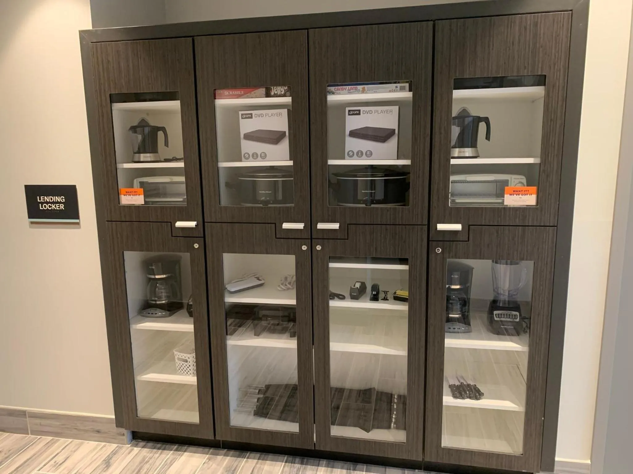 Lobby or reception in Candlewood Suites - Lebanon by IHG