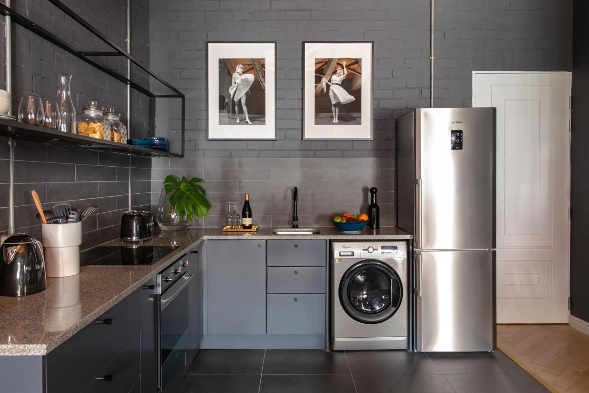 Kitchen or kitchenette in Old Foundry Hotel by Ideas Cartel