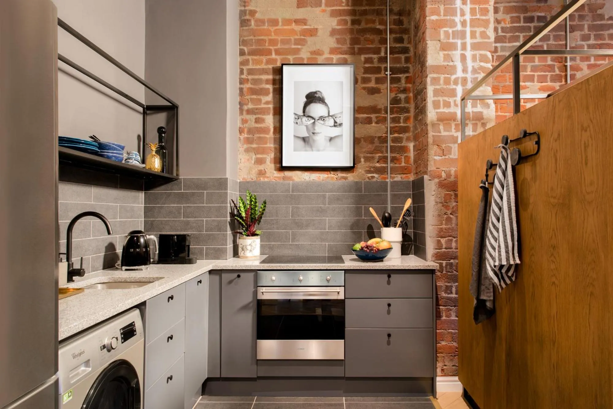 Kitchen or kitchenette in Old Foundry Hotel by Ideas Cartel