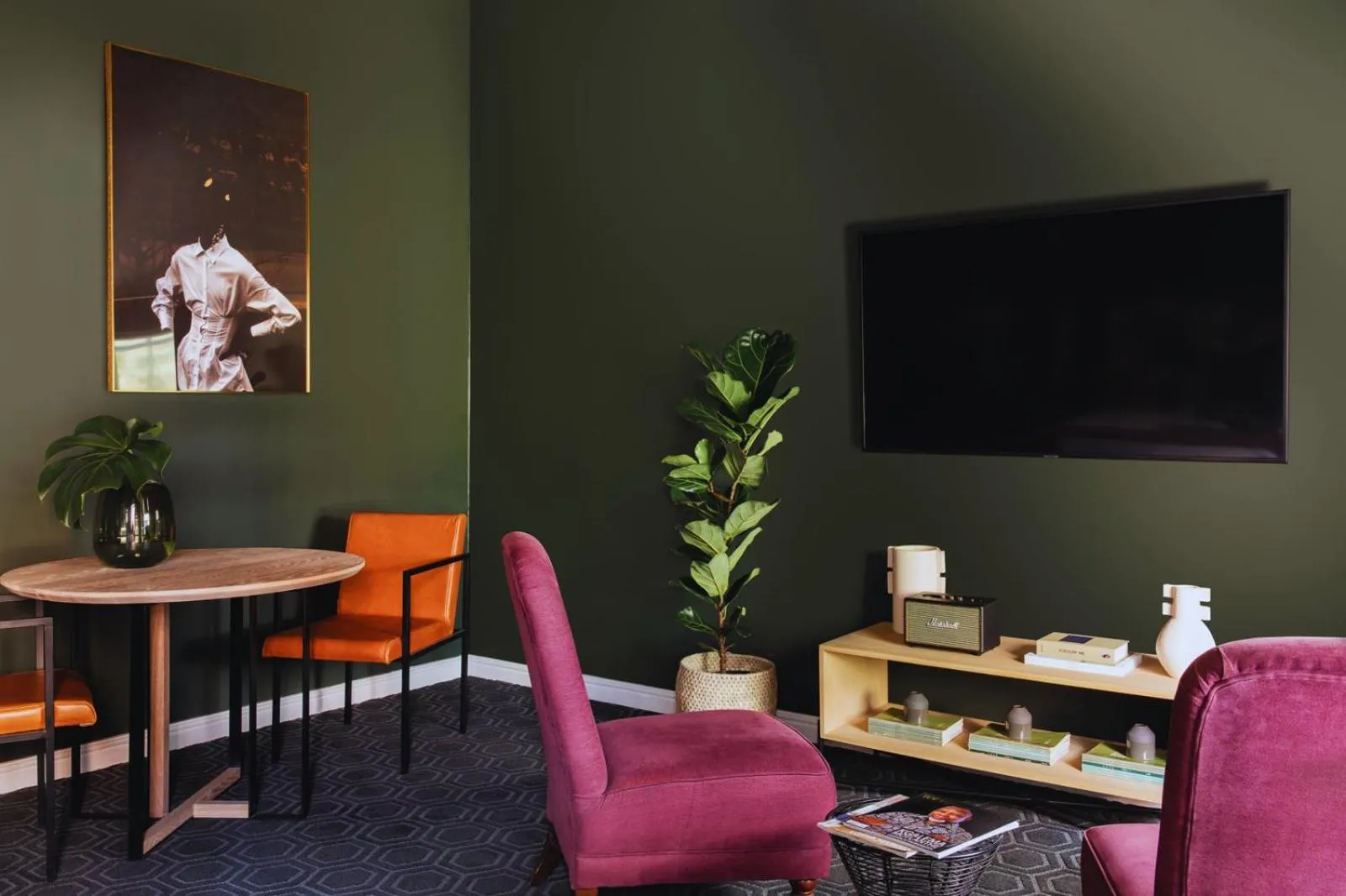 Living room in Old Foundry Hotel by Ideas Cartel