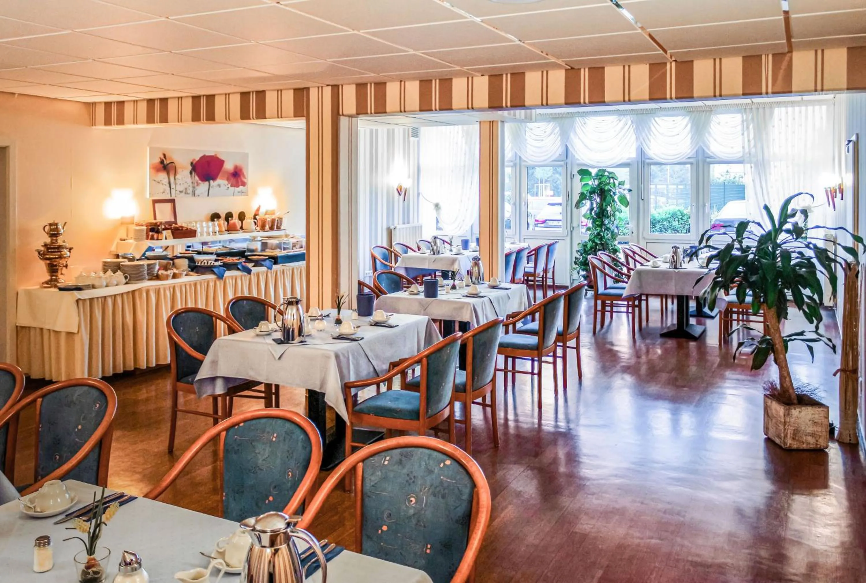 Buffet breakfast in Hotel Münkel