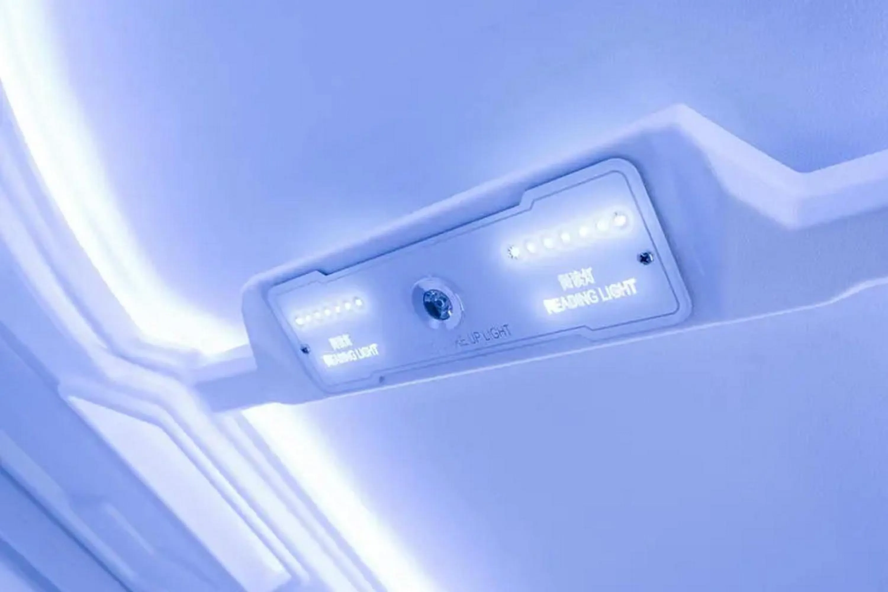 Bedroom in RedDoorz Hostel near Taman Puring