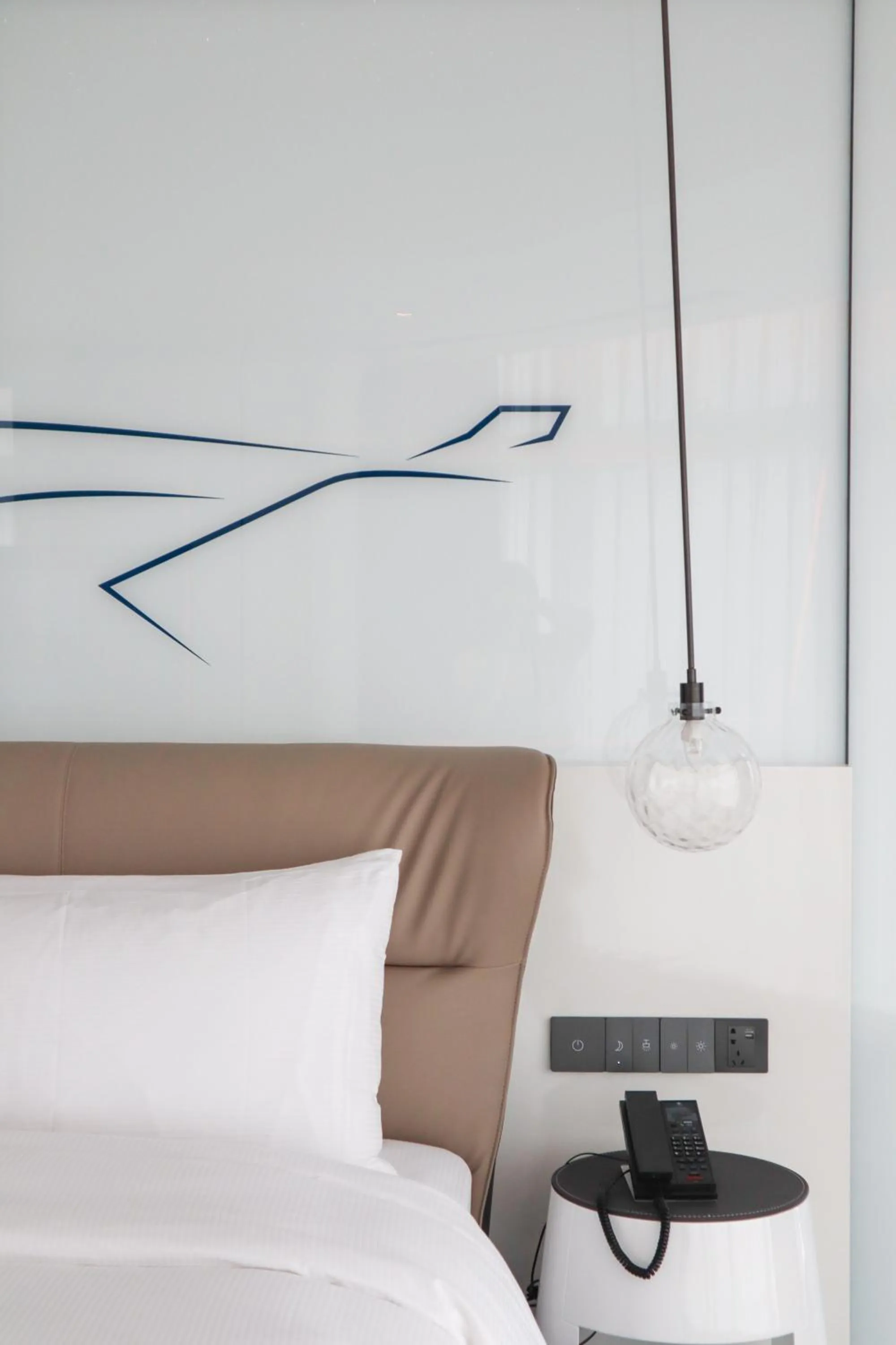 On site, Bed in Doubletree by Hilton Foshan Nanhai- Close to Guangzhou Jiaokou Metro