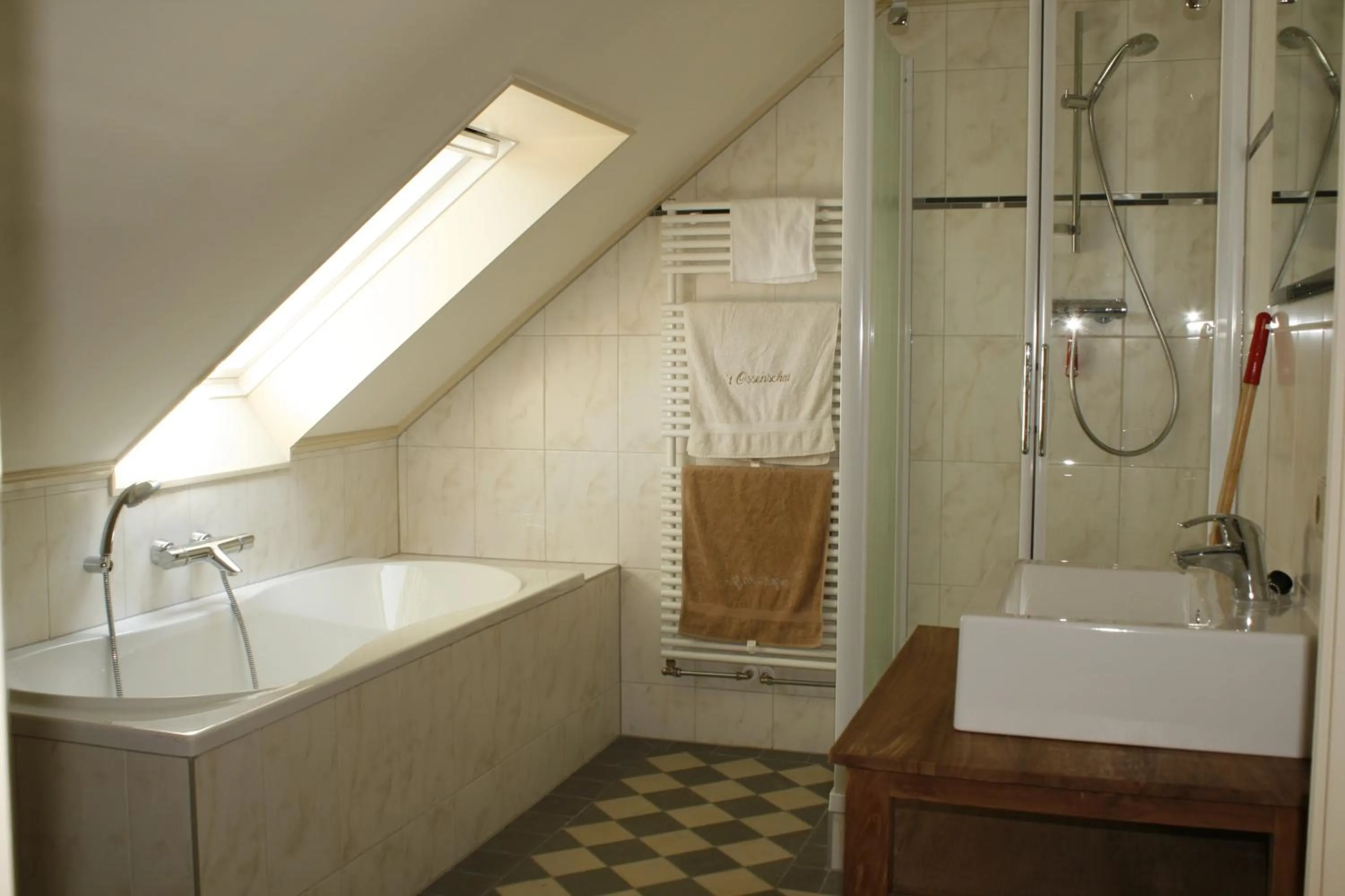 Bathroom in 't Ossenschot