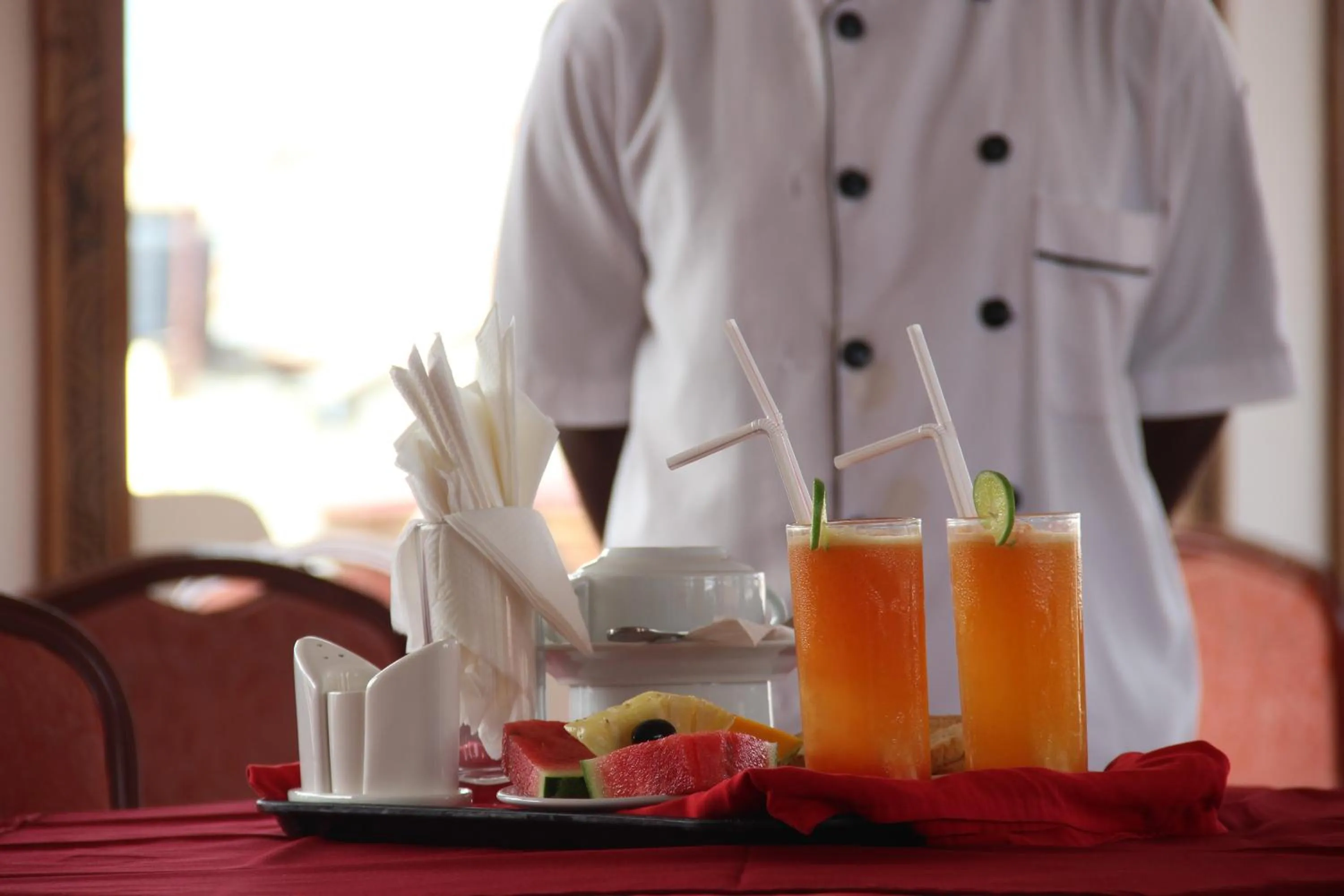 Restaurant/places to eat in Al-Minar Hotel