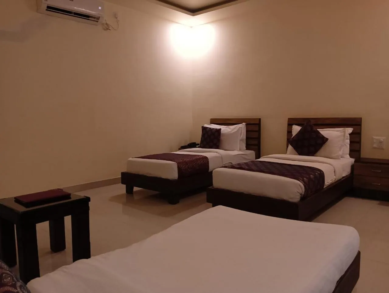 Photo of the whole room, Bed in Hotel Zion Inn, Cantonment, Varanasi