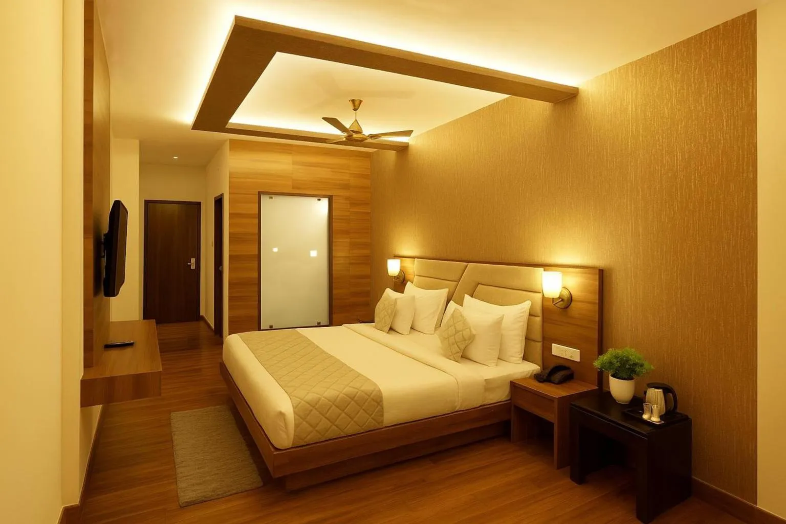 Bed in Hotel Zion Inn, Cantonment, Varanasi