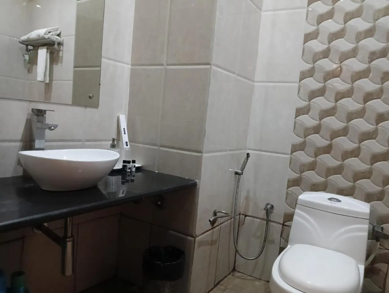 Toilet in Hotel Zion Inn, Cantonment, Varanasi