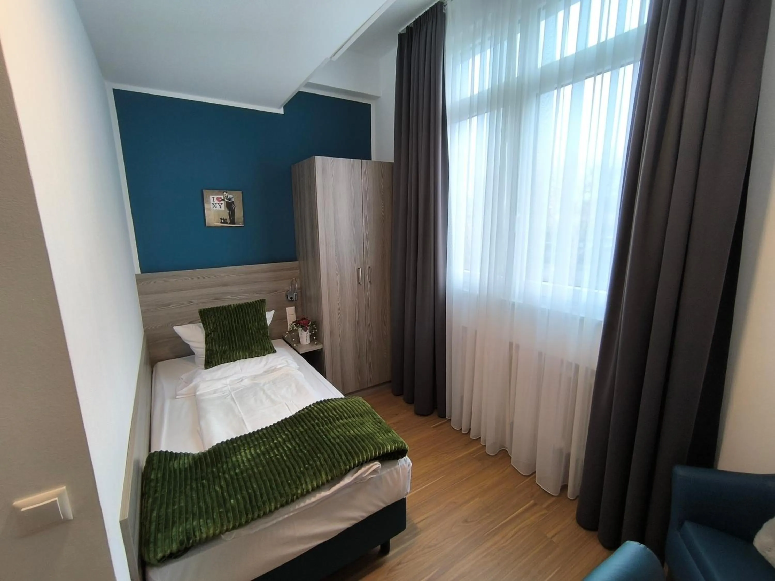 Bedroom, Bed in New Work Hotel Essen