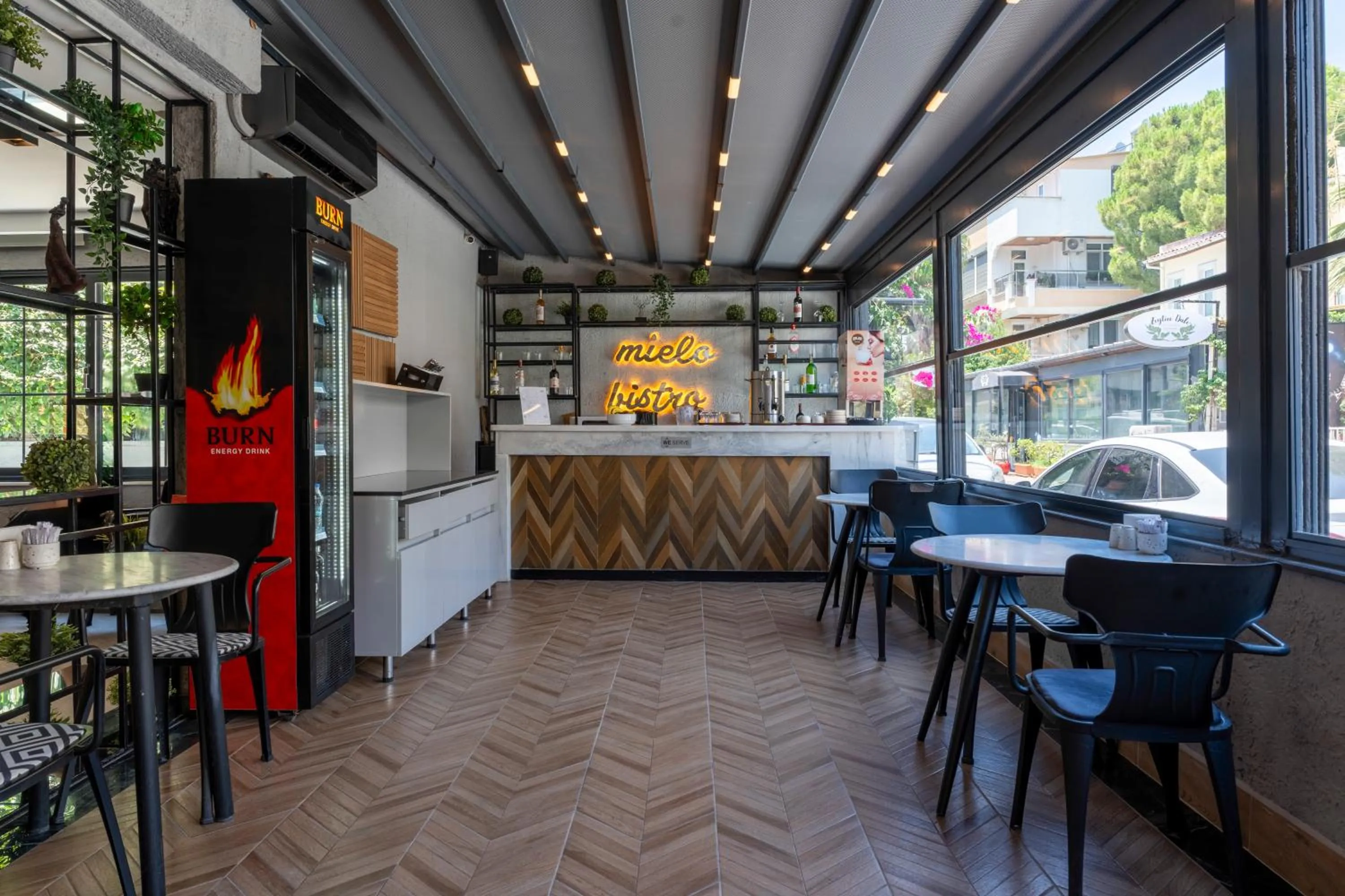 Lounge or bar in Mielo Lara Hotel