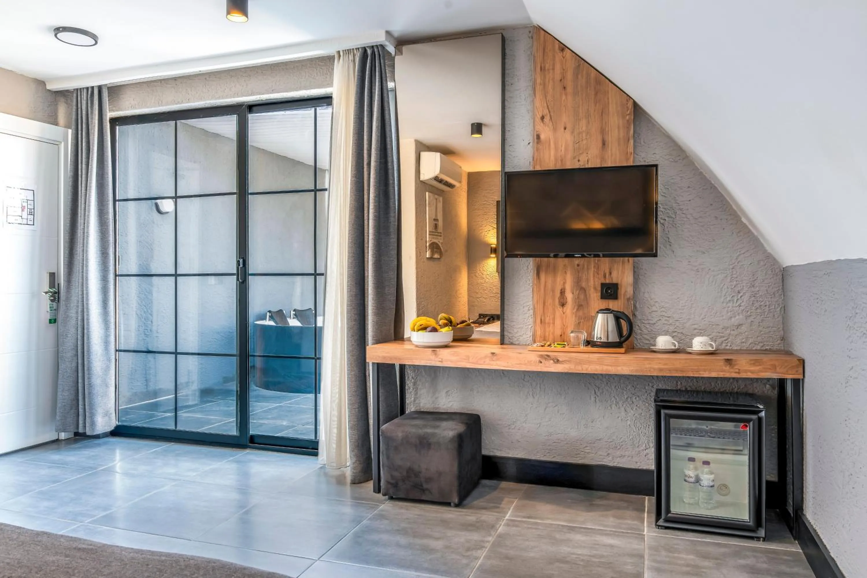 Bedroom in Mielo Lara Hotel