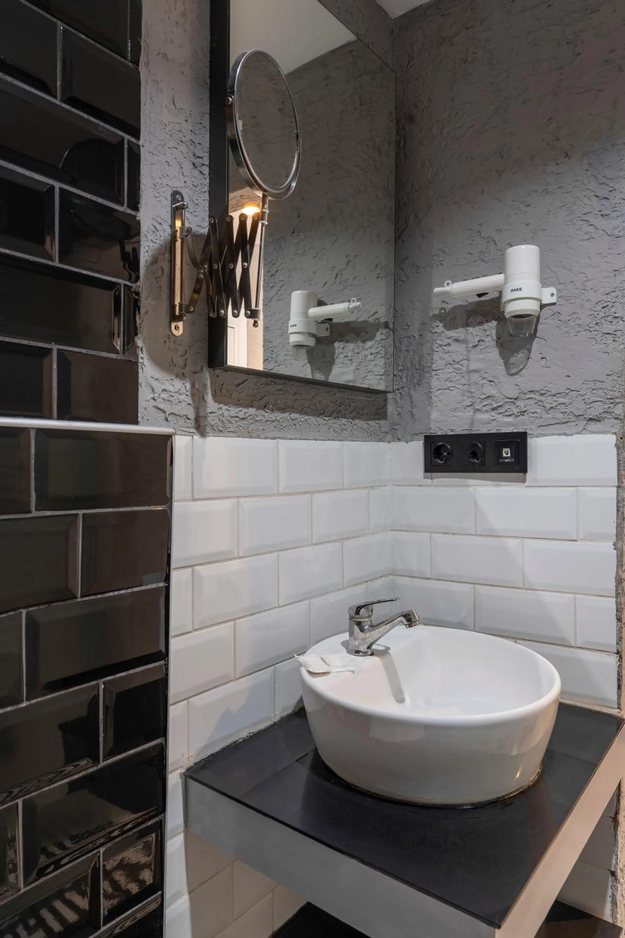 Bathroom in Mielo Lara Hotel