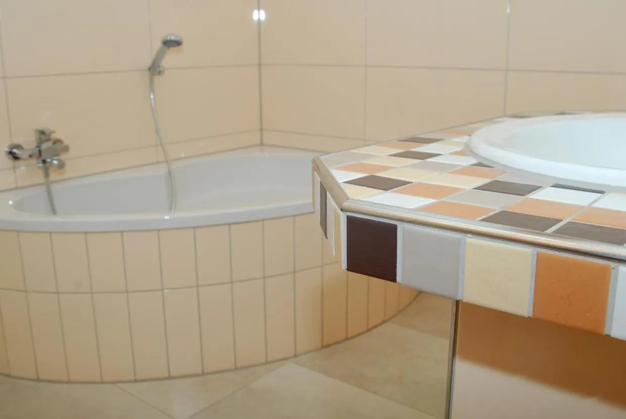 Bathroom in Hotel-Restaurant Laux